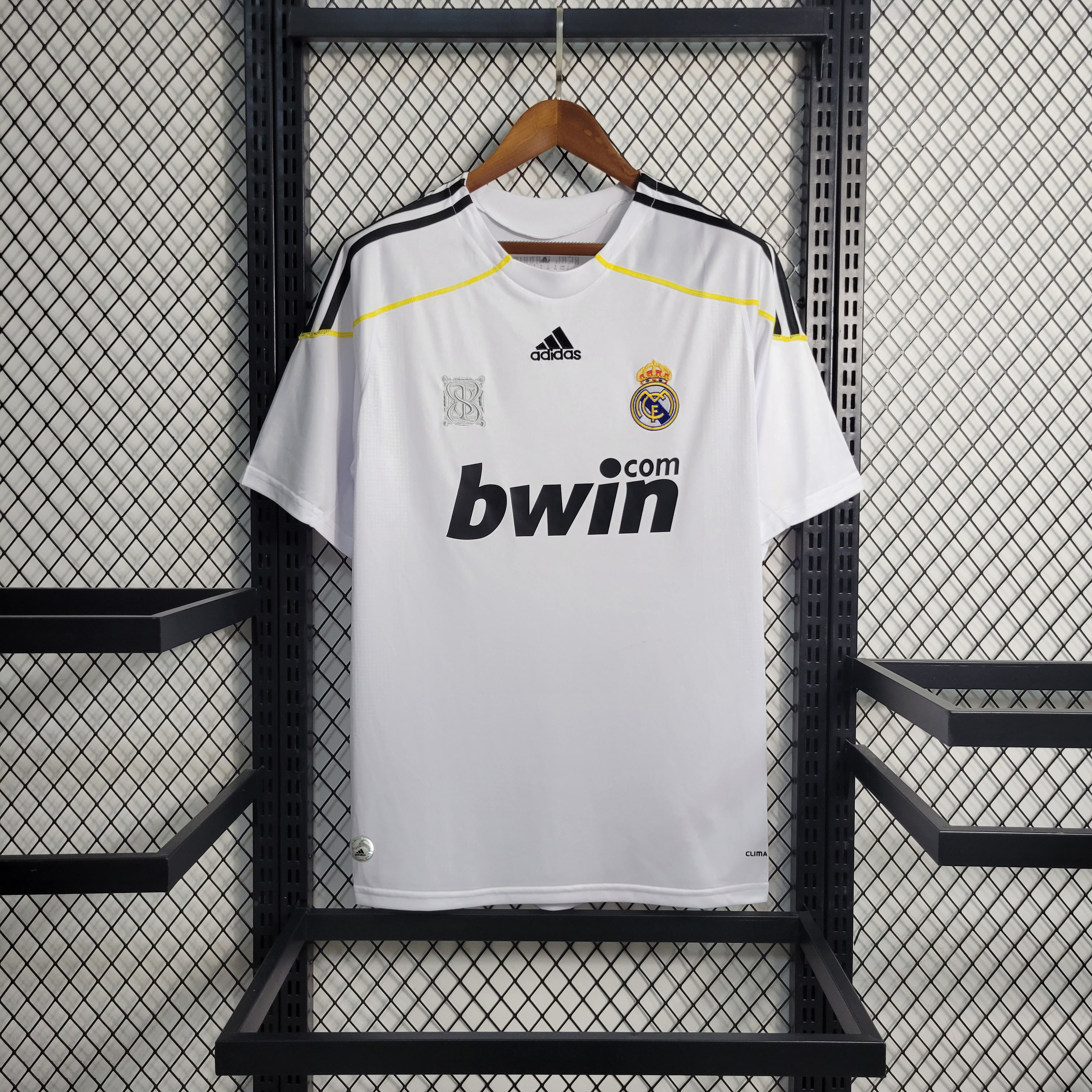 Retro Real Madrid 09-10 Home Stadium Jersey - SOCCERDEALSHOP