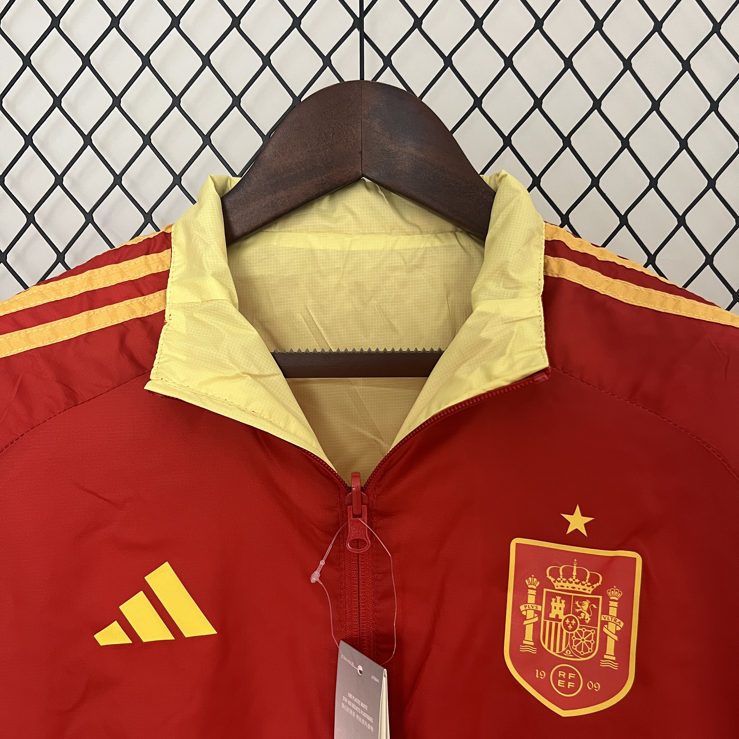 Spain 2024 Double Sided Reversible Windbreaker - Red & Yellow - SOCCERDEALSHOP