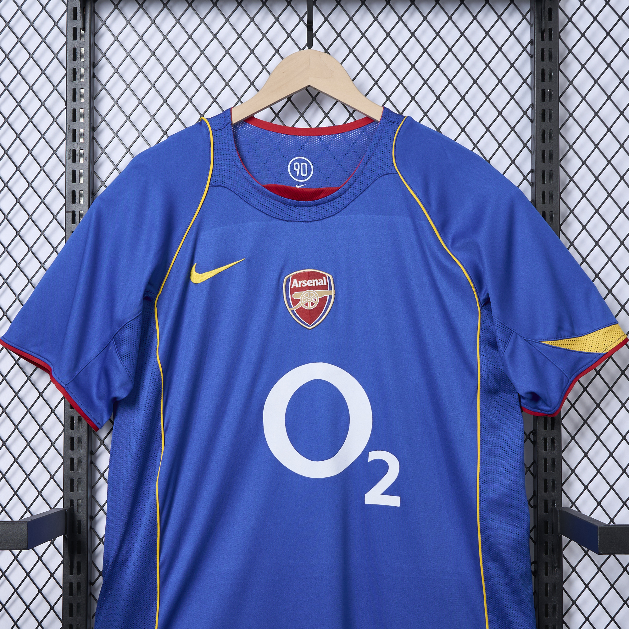 Retro Arsenal 2004-05 Away Stadium Jersey - SOCCERDEALSHOP