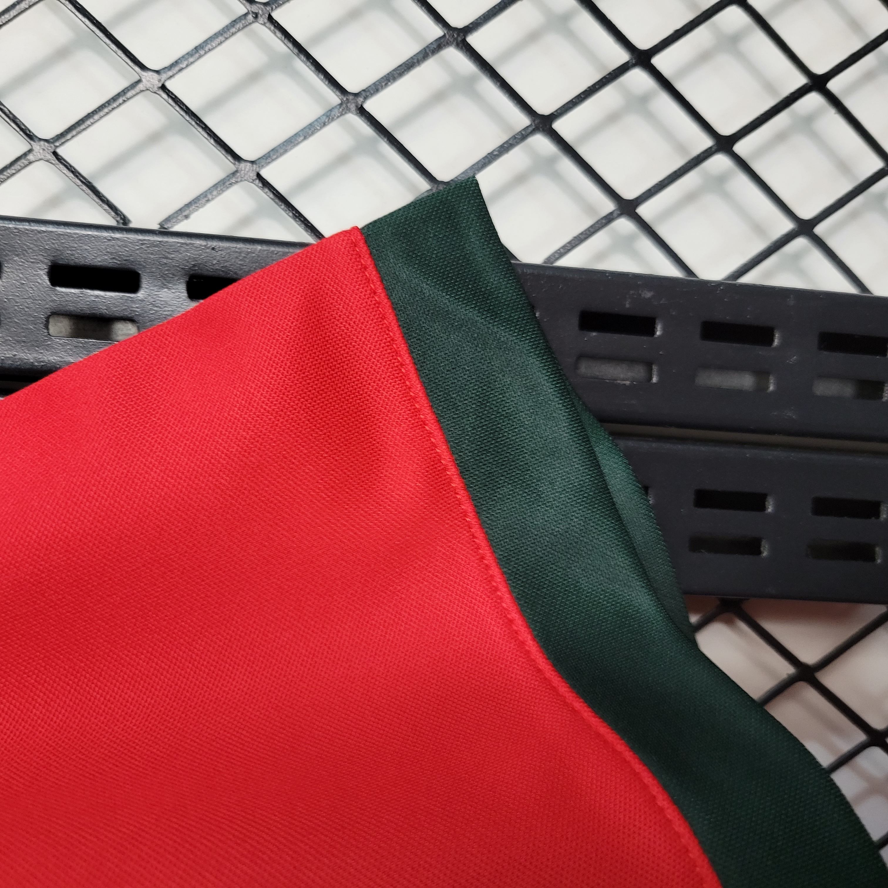 Retro Portugal 1972 Home Stadium Jersey - SOCCERDEALSHOP