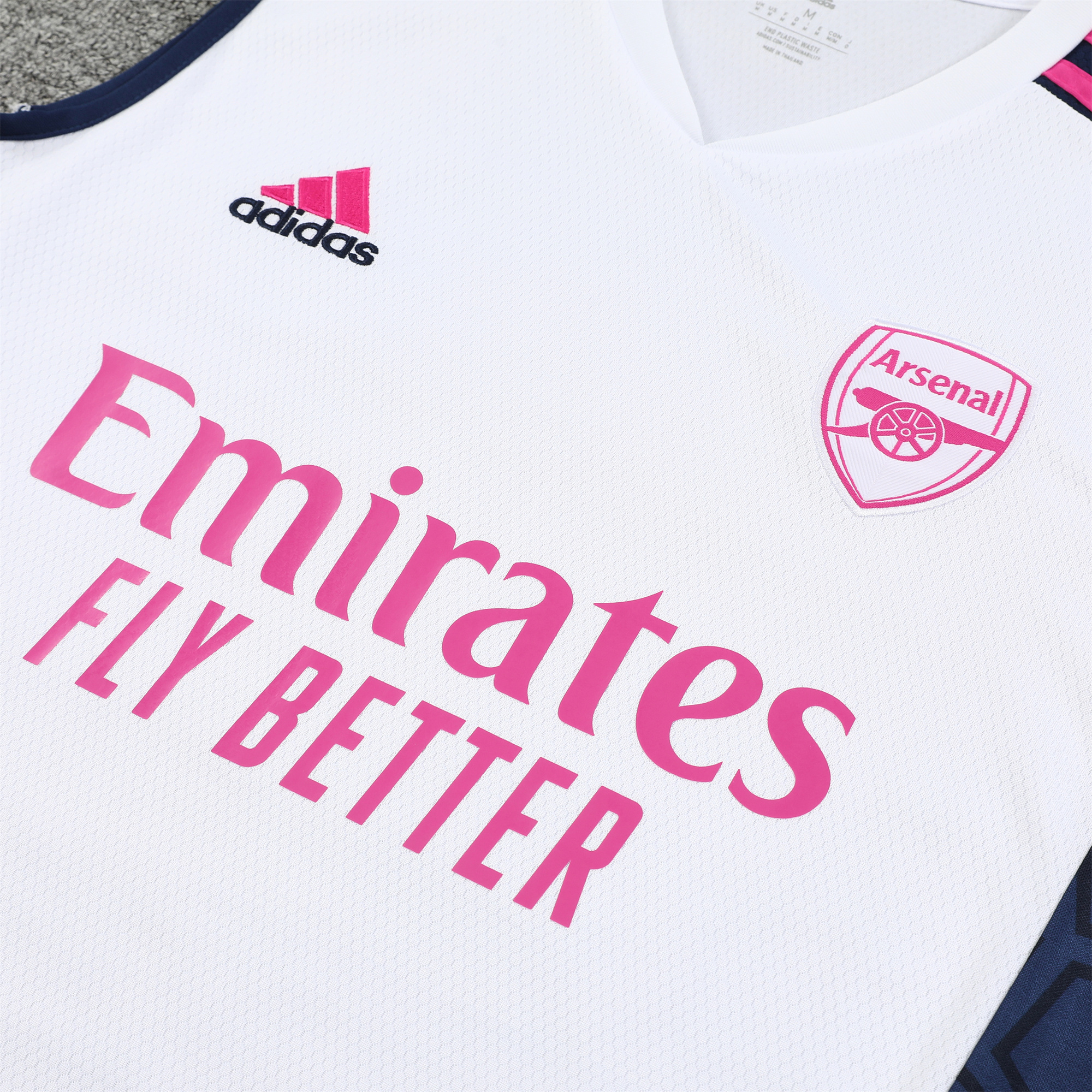 Arsenal 23-24 Player Vest Training Set White Pink - SOCCERDEALSHOP