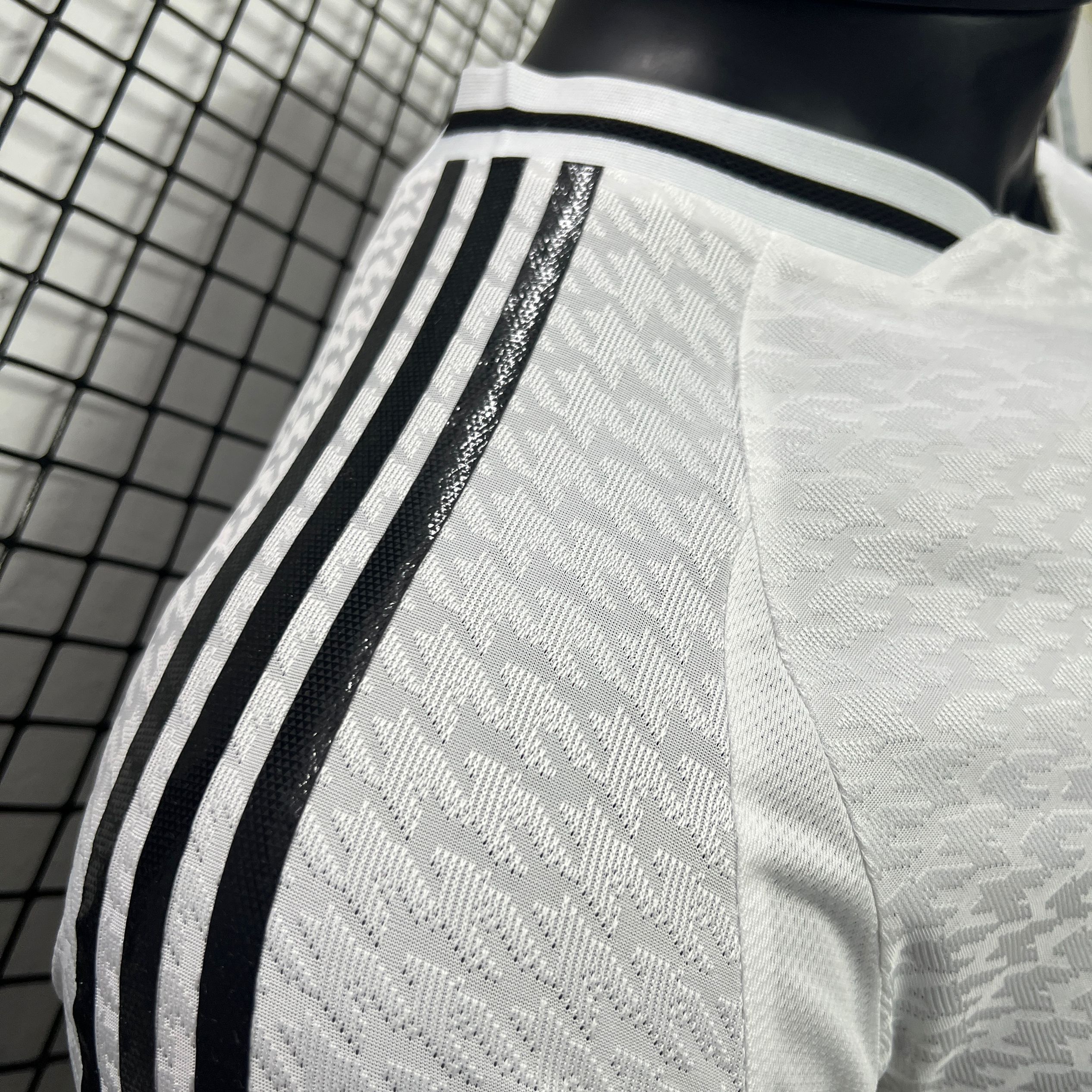 Real Madrid 24-25 Home Stadium Jersey - Player Version - SOCCERDEALSHOP