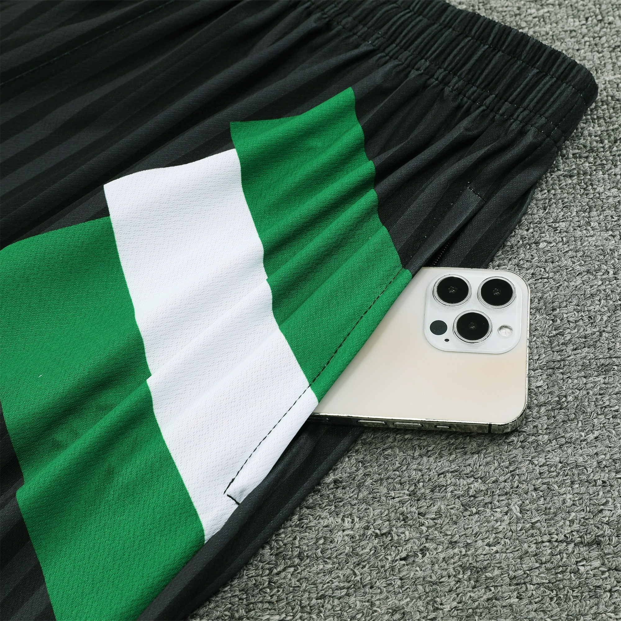 Celtic 23-24 Short-Sleeve Training Set - Green - SOCCERDEALSHOP