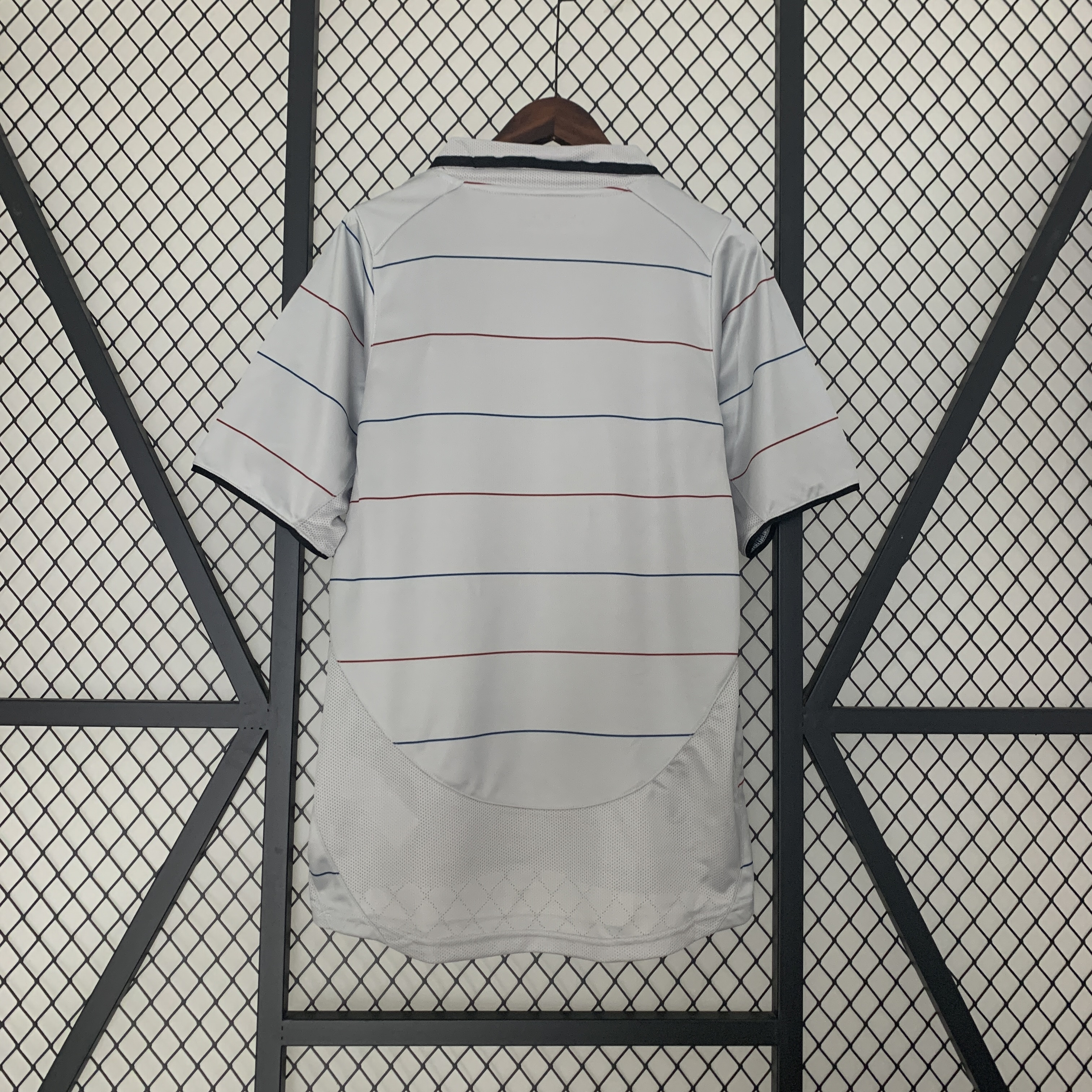 B.A.R.S.A Retro 03-04 Away Stadium Jersey - SOCCERDEALSHOP