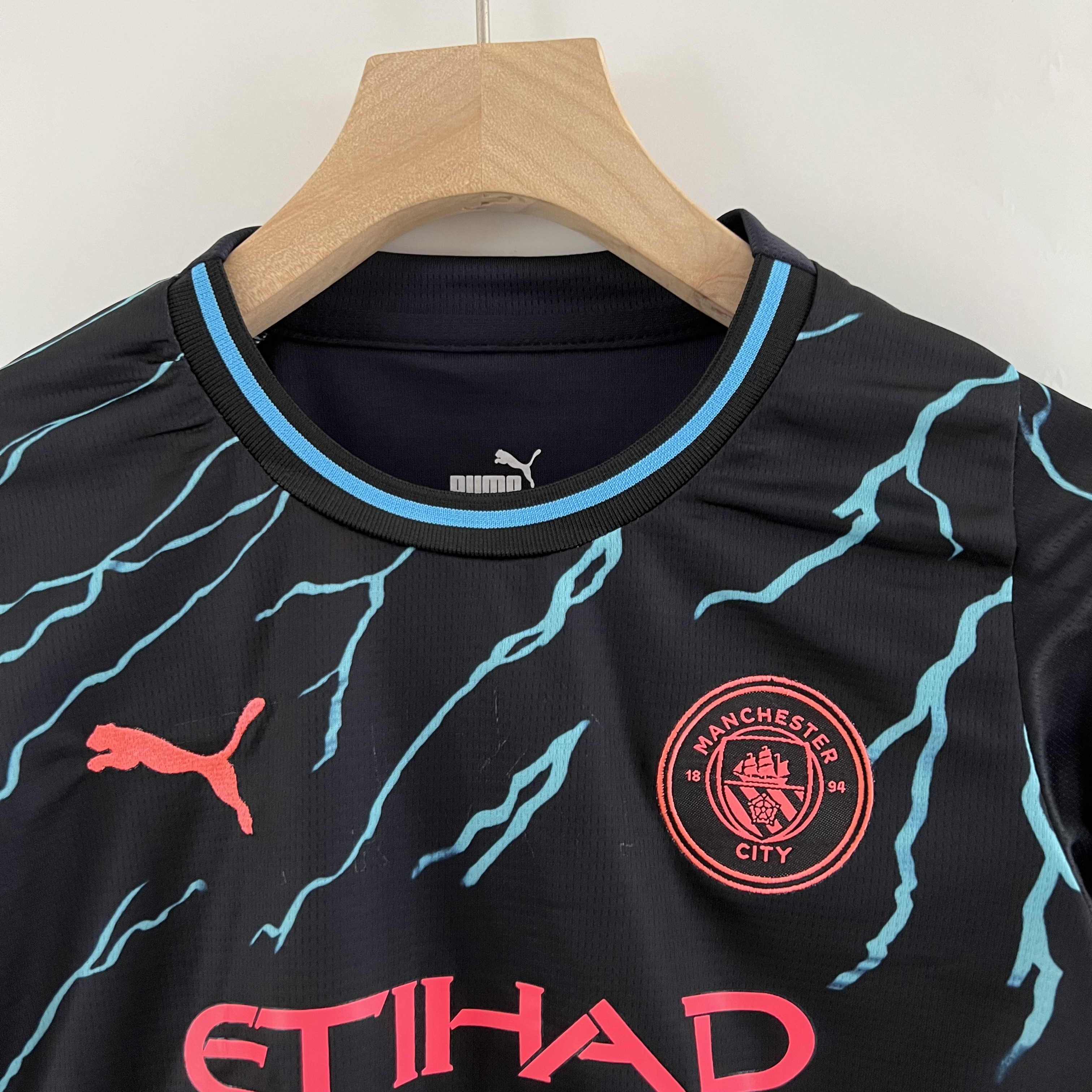 Manchester City 23-24 Third Kids Kit - SOCCERDEALSHOP