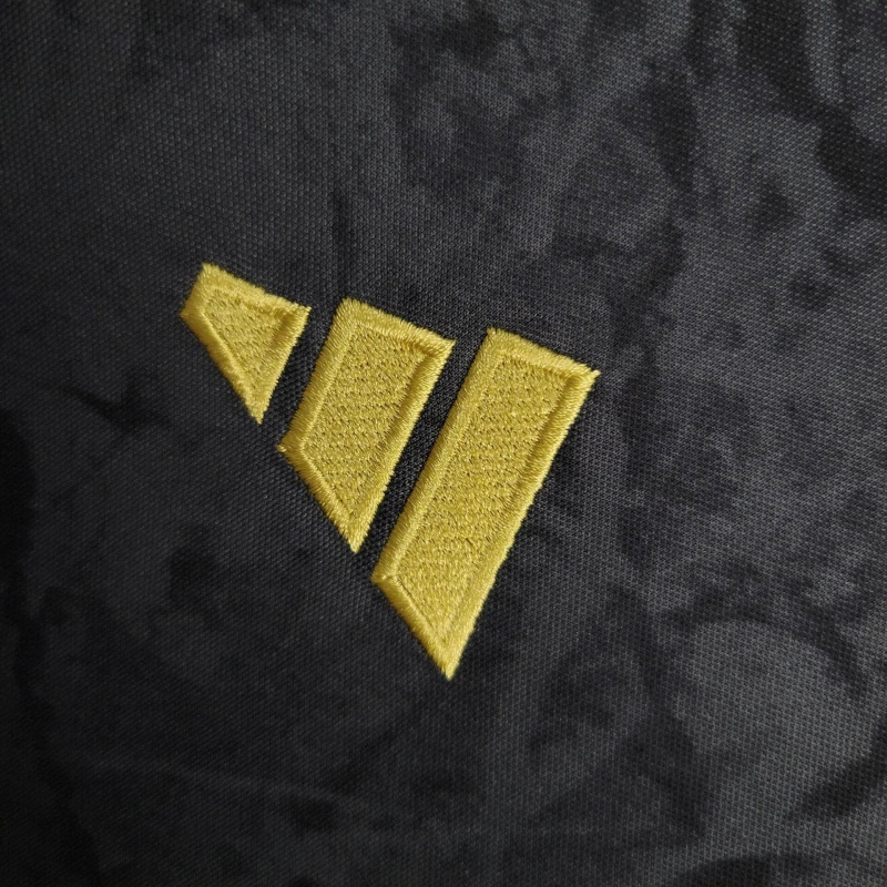 Manchester United 23-24 Black Pre-match Jersey - Fans Version - SOCCERDEALSHOP