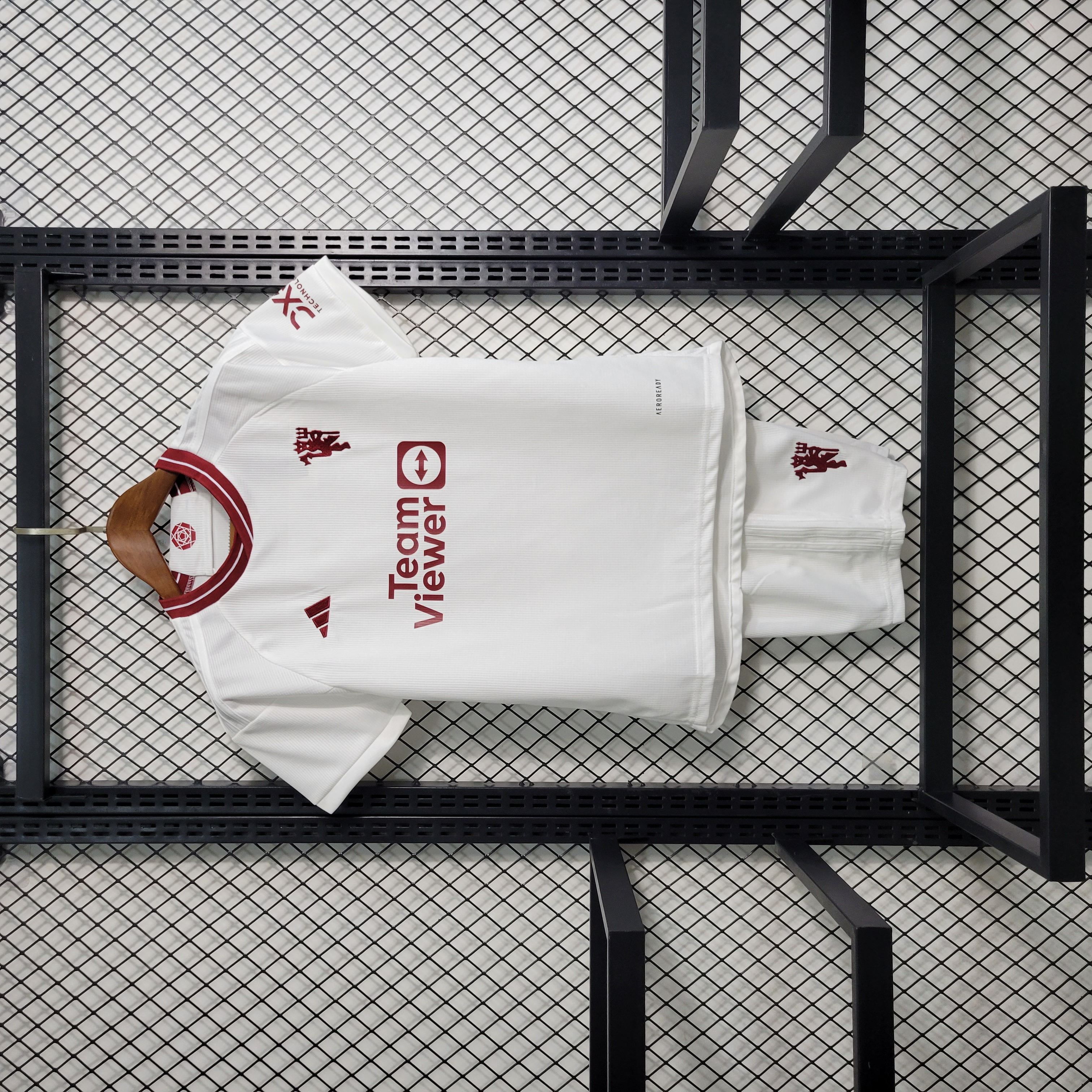 Manchester United 23-24 Third Kids Kit - SOCCERDEALSHOP