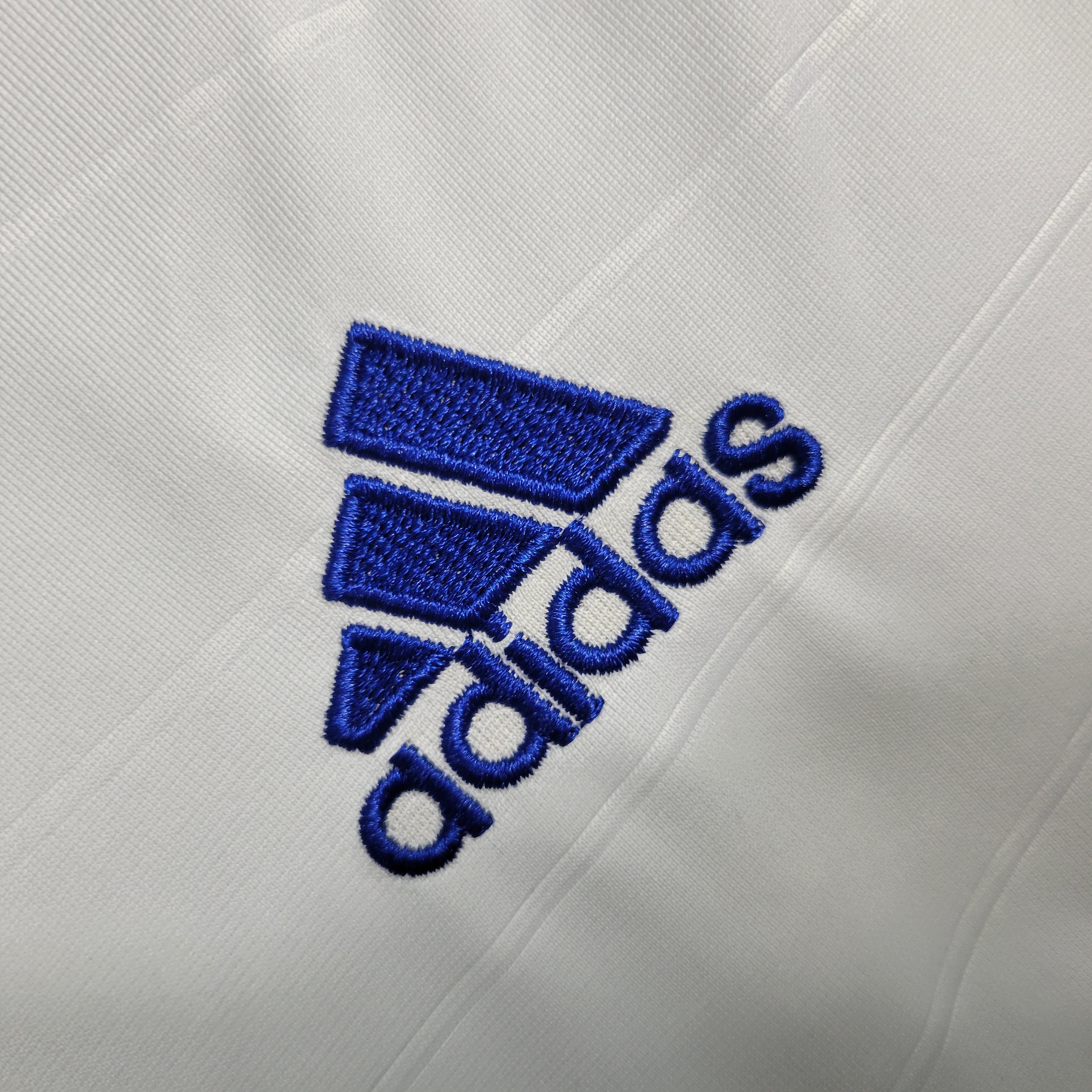 Retro Real Madrid 10-11 Home Stadium Jersey - SOCCERDEALSHOP