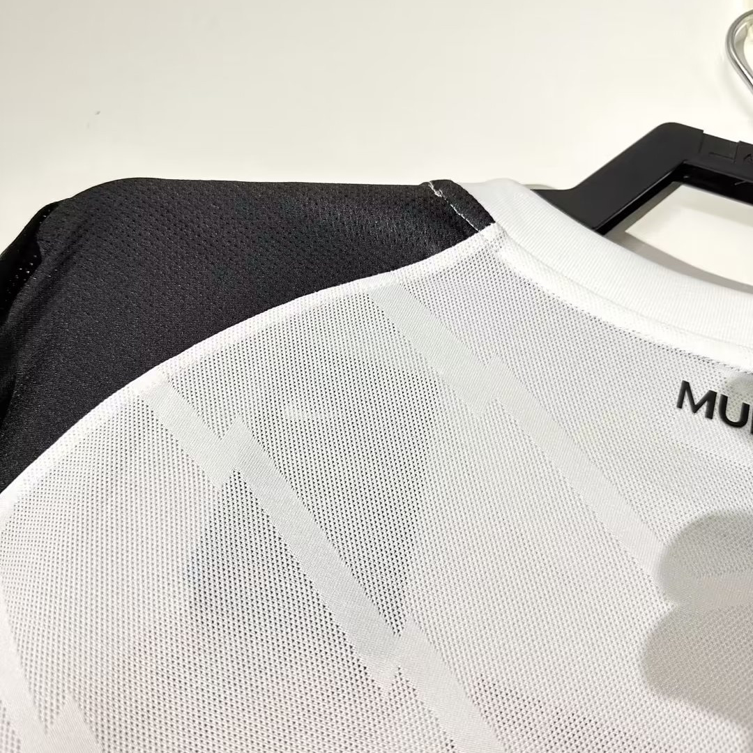 Manchester United Retro 10-11 Away Jersey - Champions League Final Version - SOCCERDEALSHOP