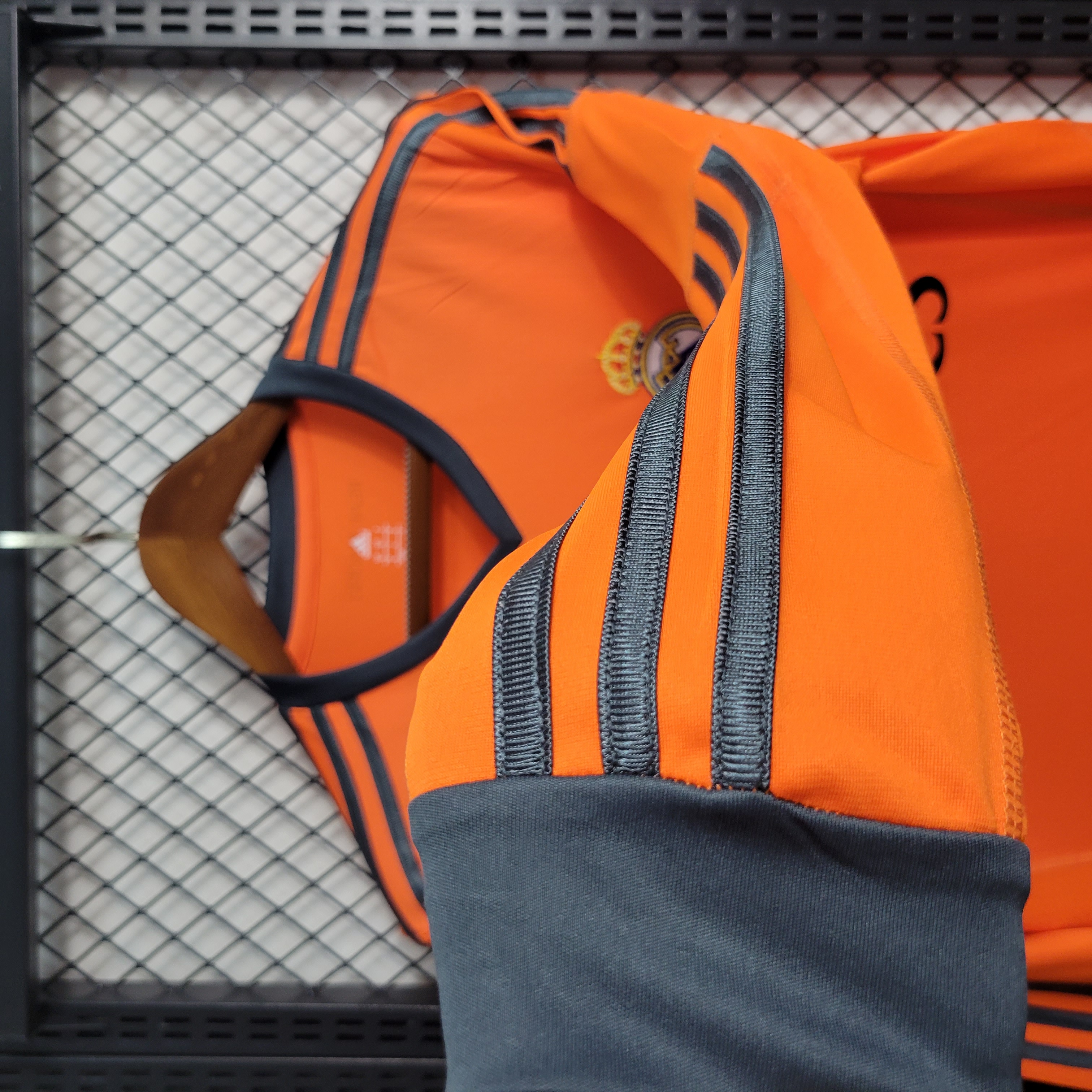 Retro Real Madrid 13-14 Third Long Sleeve Jersey - SOCCERDEALSHOP