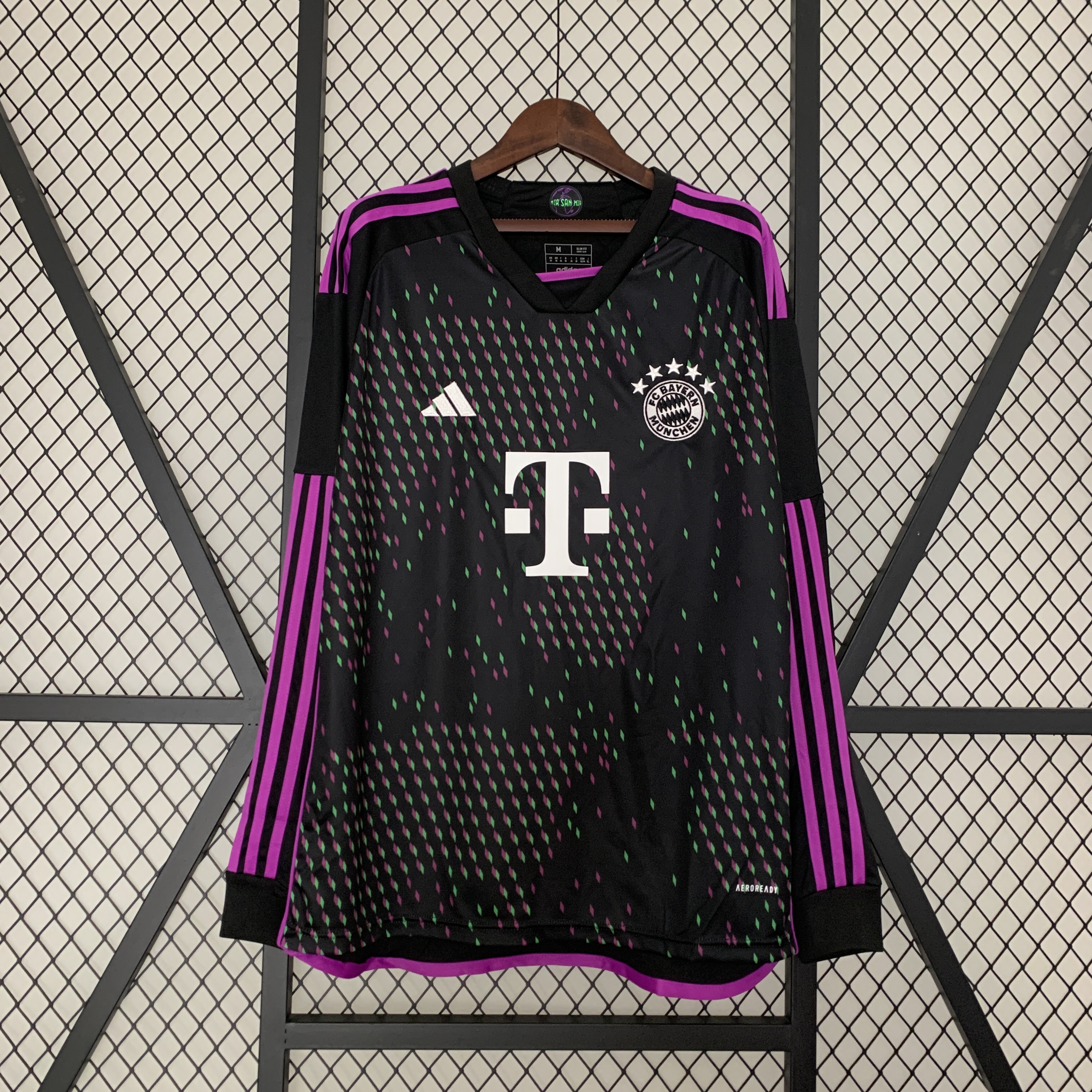 Bayern Munich 23-24 Away Long Sleeve Jersey - Fans Version - SOCCERDEALSHOP