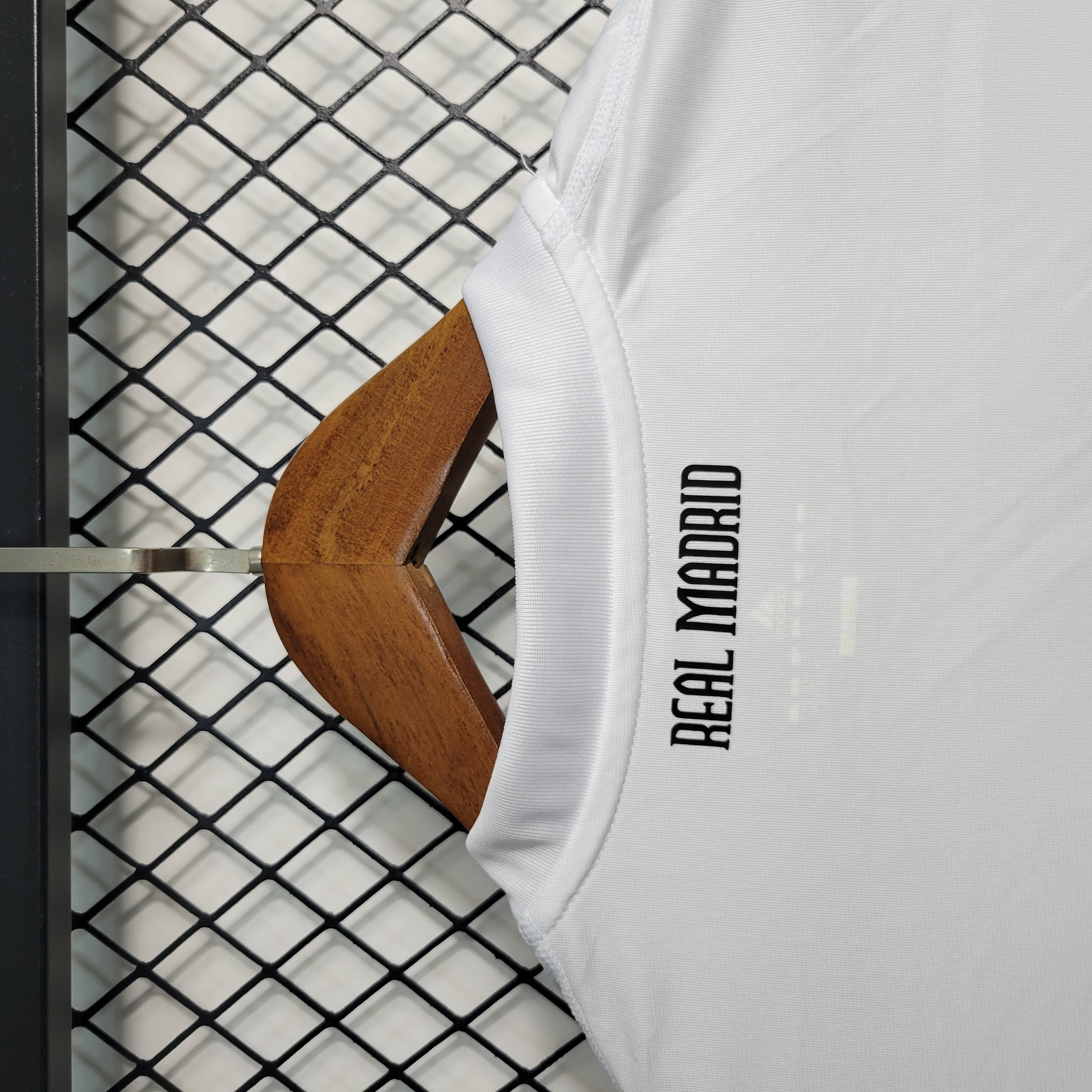 Retro Real Madrid 10-11 Home Stadium Long Sleeve Jersey - SOCCERDEALSHOP