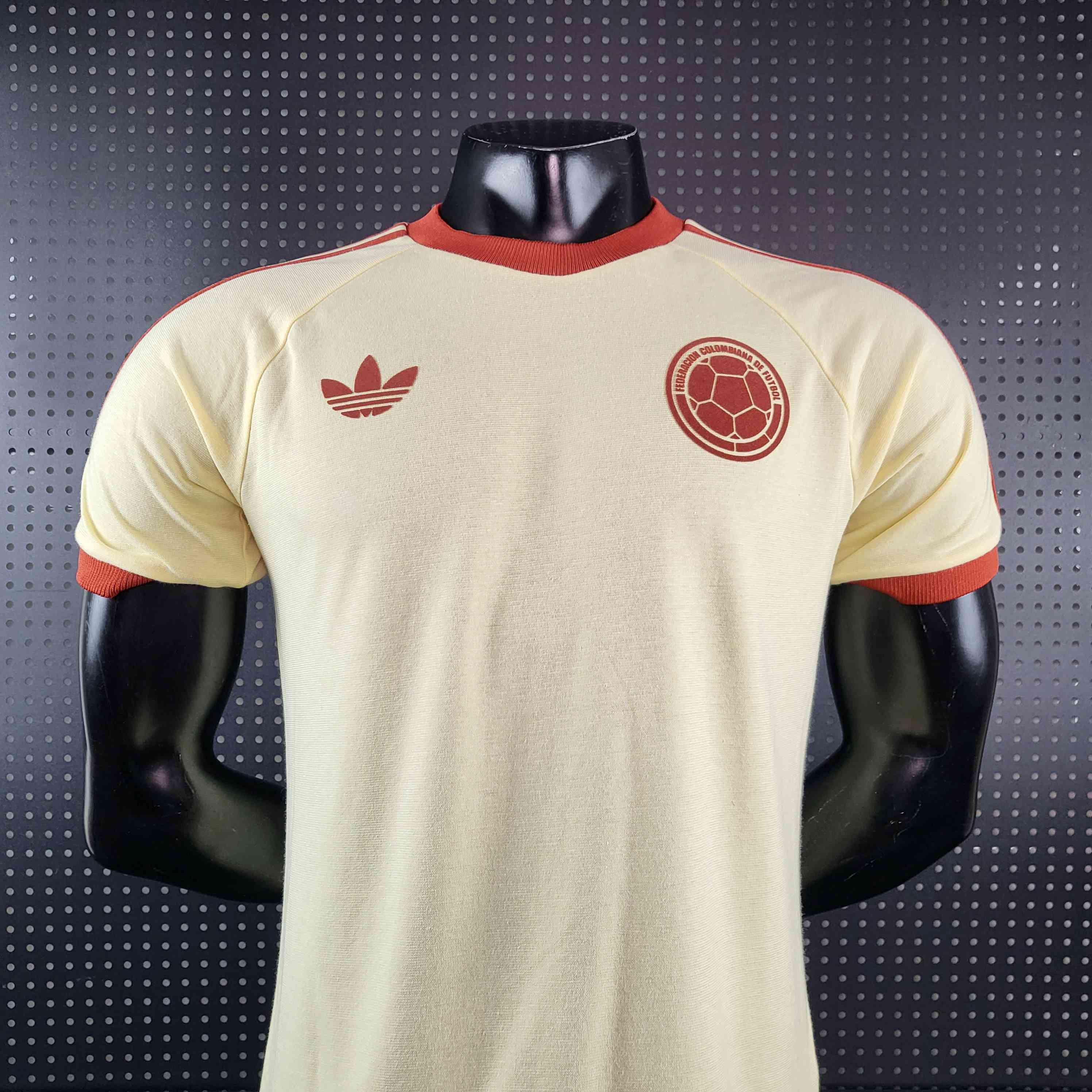 Colombia 2024 Classic Originals 3-Stripes Casual Shirt - Player Version - SOCCERDEALSHOP