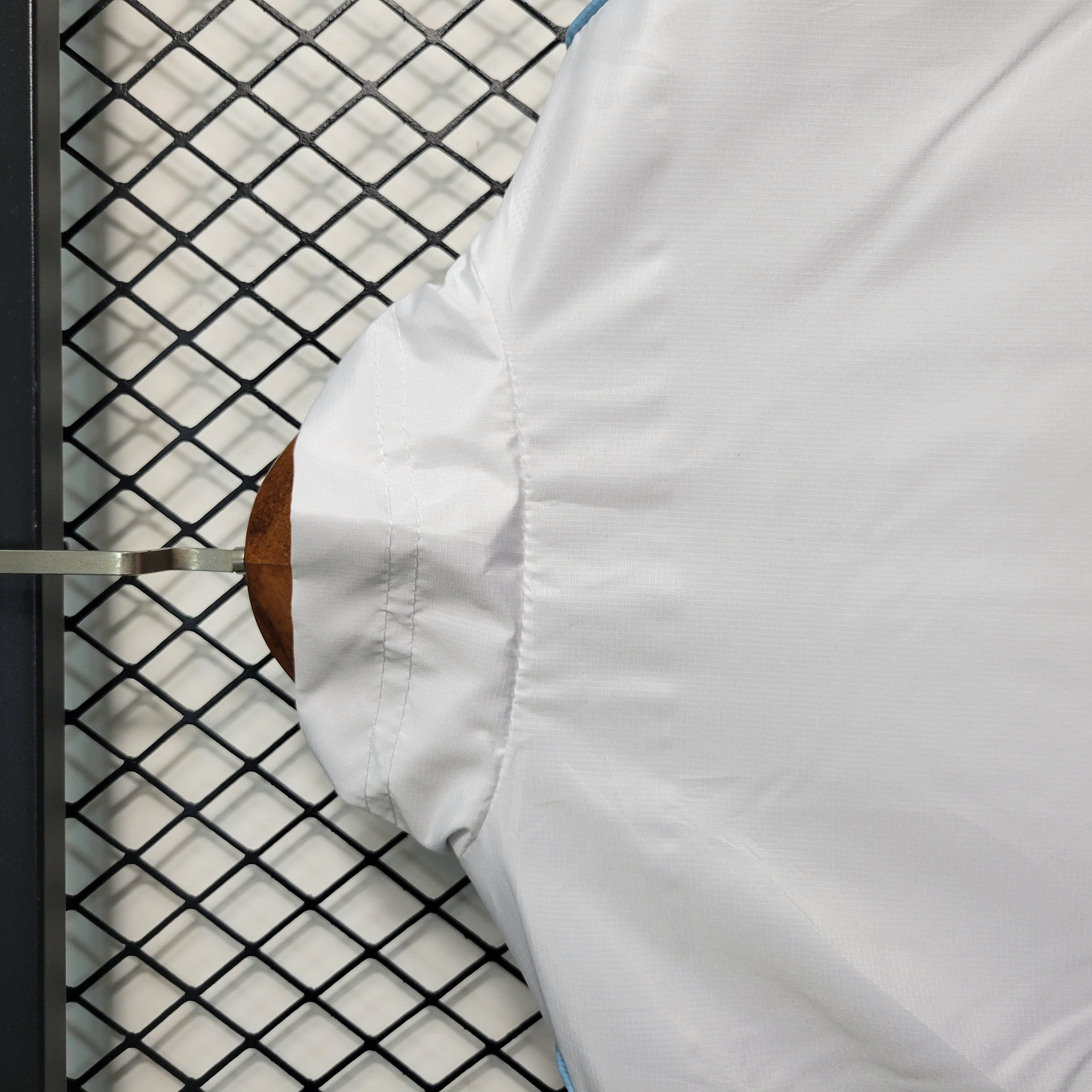 23-24 Manchester United White Windbreaker S-XXL - SOCCERDEALSHOP