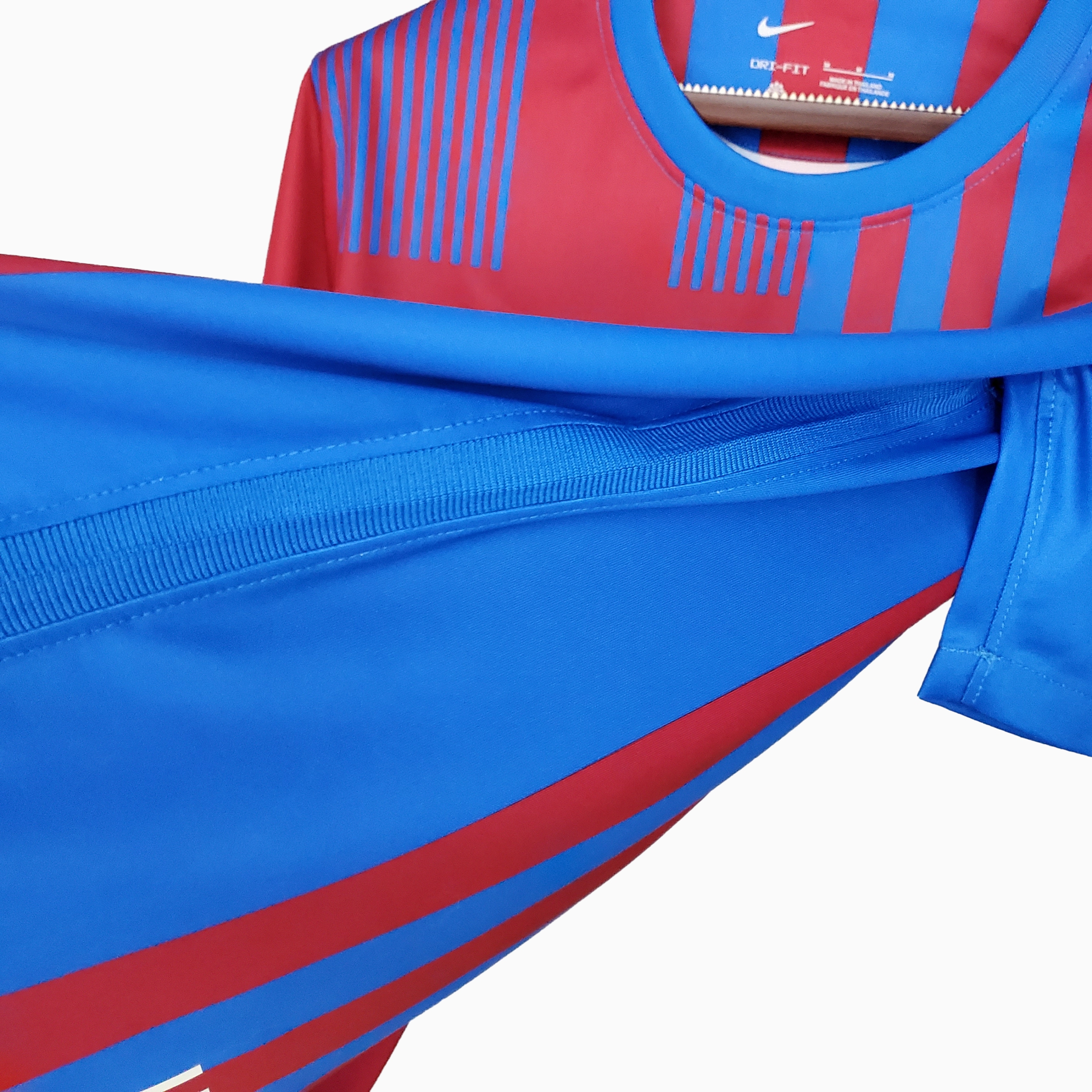 B.A.R.S.A Retro 21-22 Home Stadium Jersey - SOCCERDEALSHOP