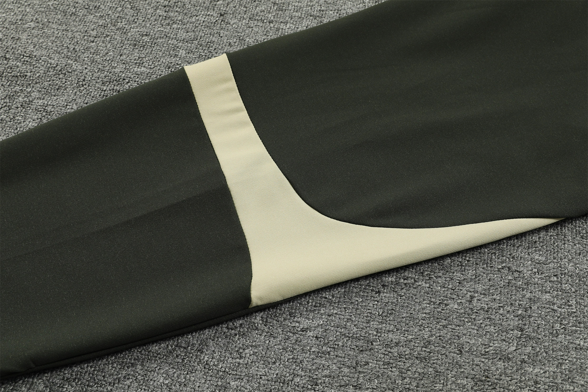 B.A.R.S.A 23-24 Men's Training Hoodie + Pants - SOCCERDEALSHOP