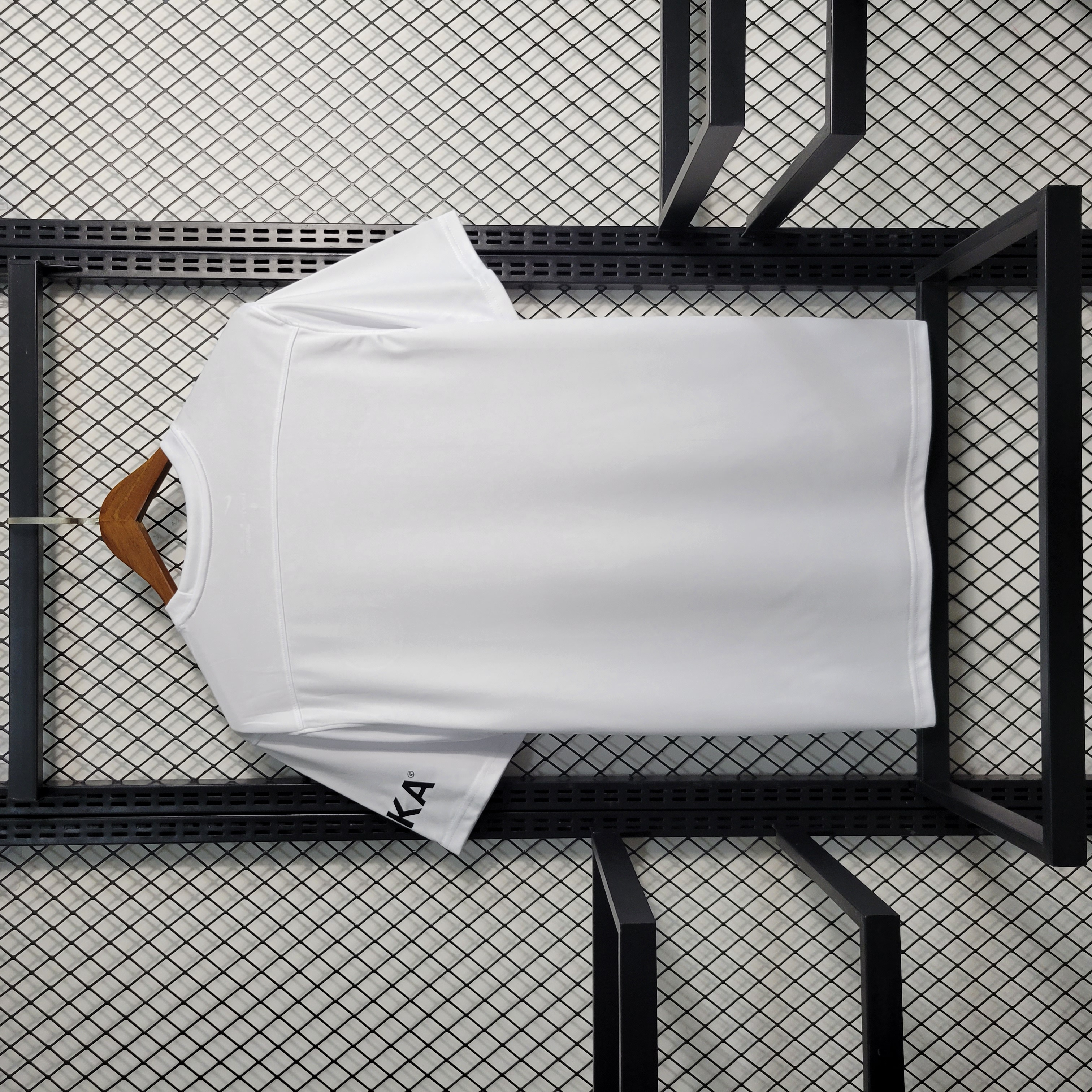 Frankfurt 23-24 Special Jersey - Fans Version - SOCCERDEALSHOP