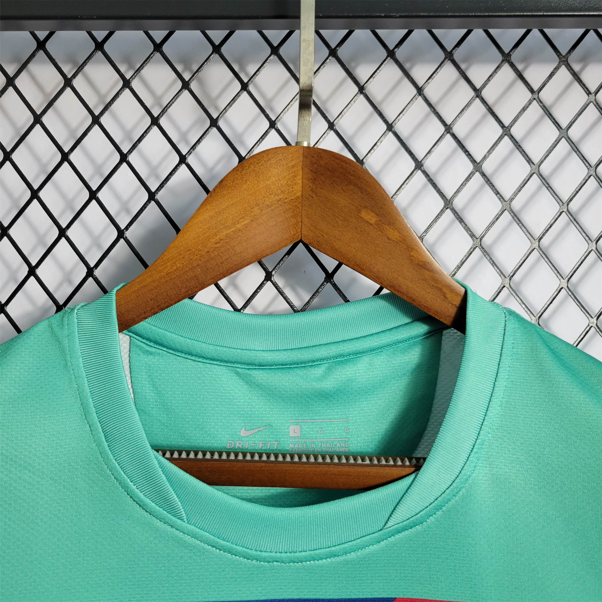 B.A.R.S.A Retro 10-11 Away Stadium Jersey - SOCCERDEALSHOP