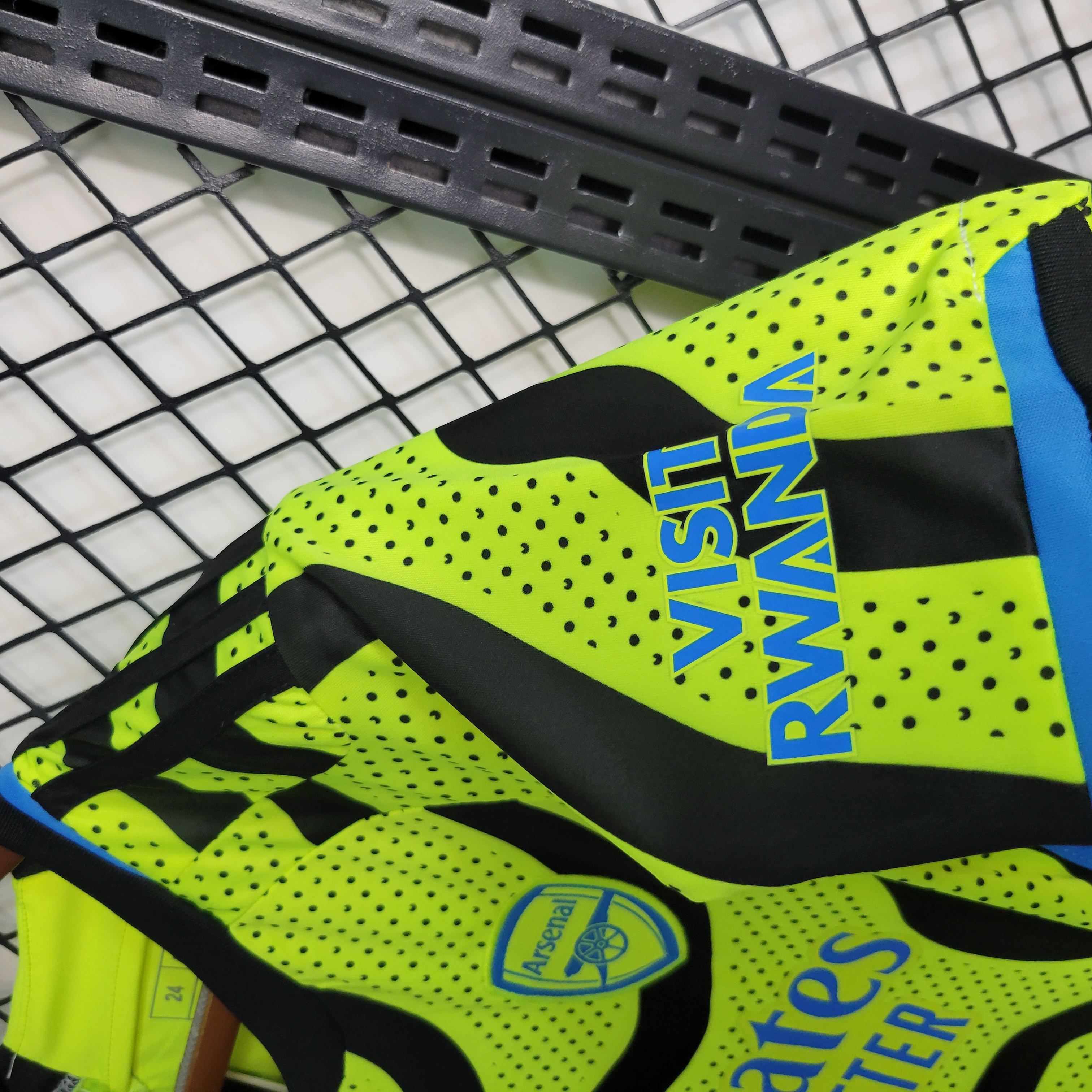 Arsenal 23-24 Away Kids Kit - SOCCERDEALSHOP