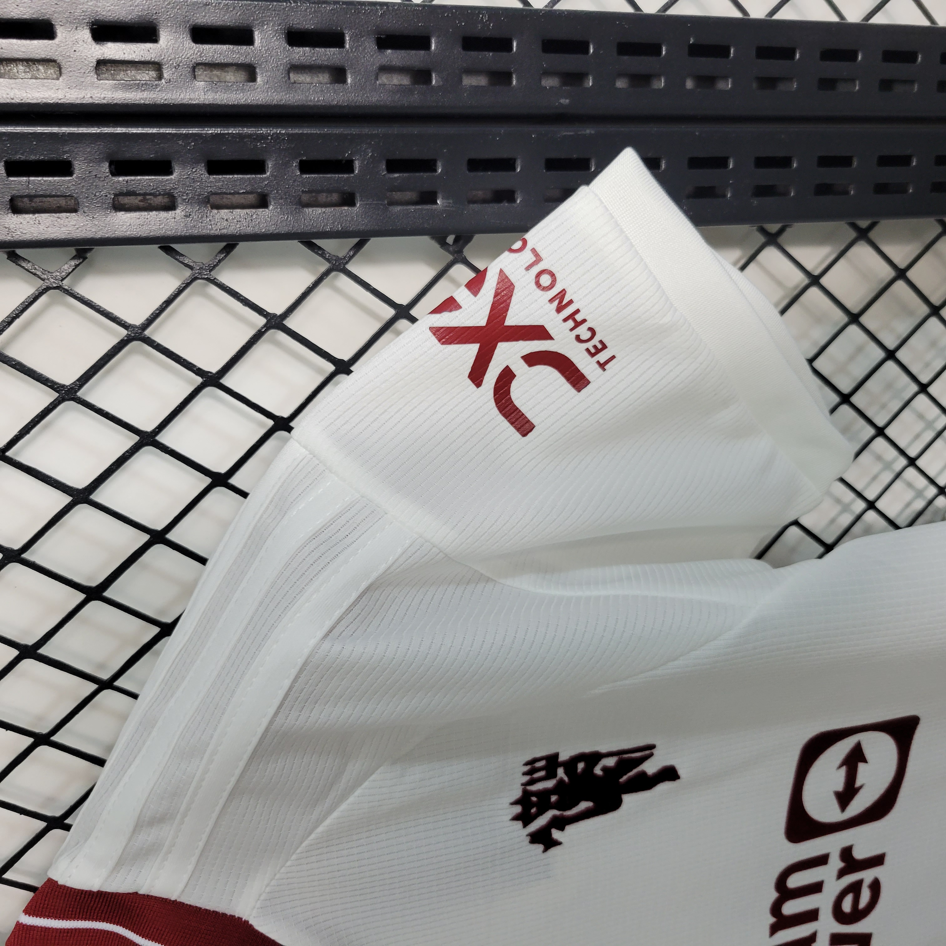 Manchester United 23-24 Third Kids Kit - SOCCERDEALSHOP