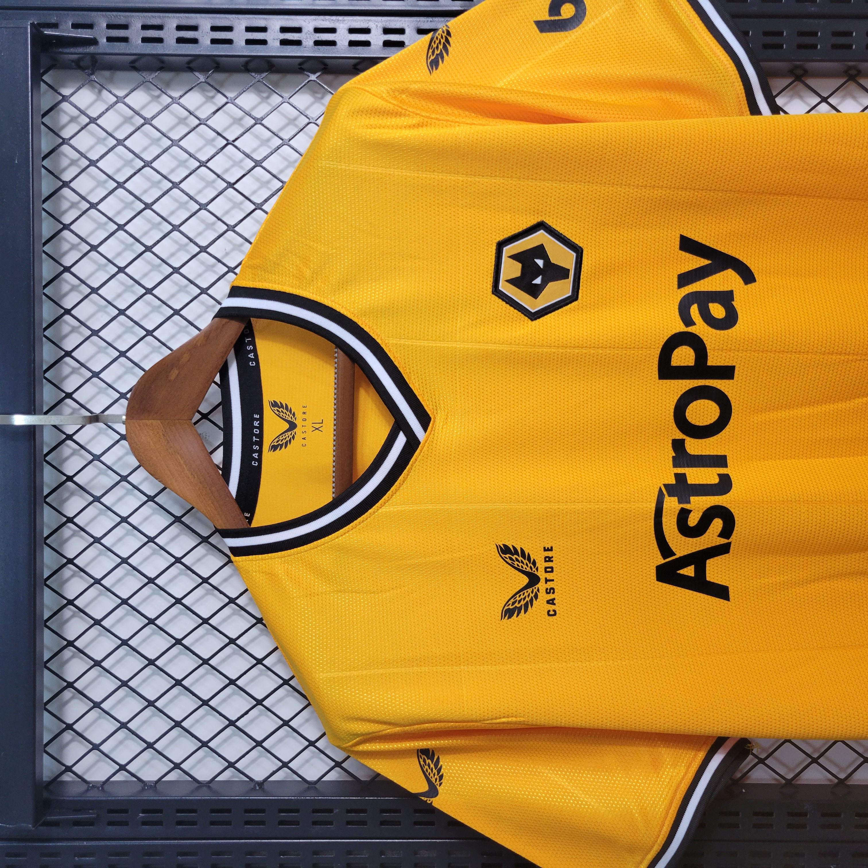 Wolverhampton Wanderers Wolves 23-24 Home Jersey - Fans Version - SOCCERDEALSHOP