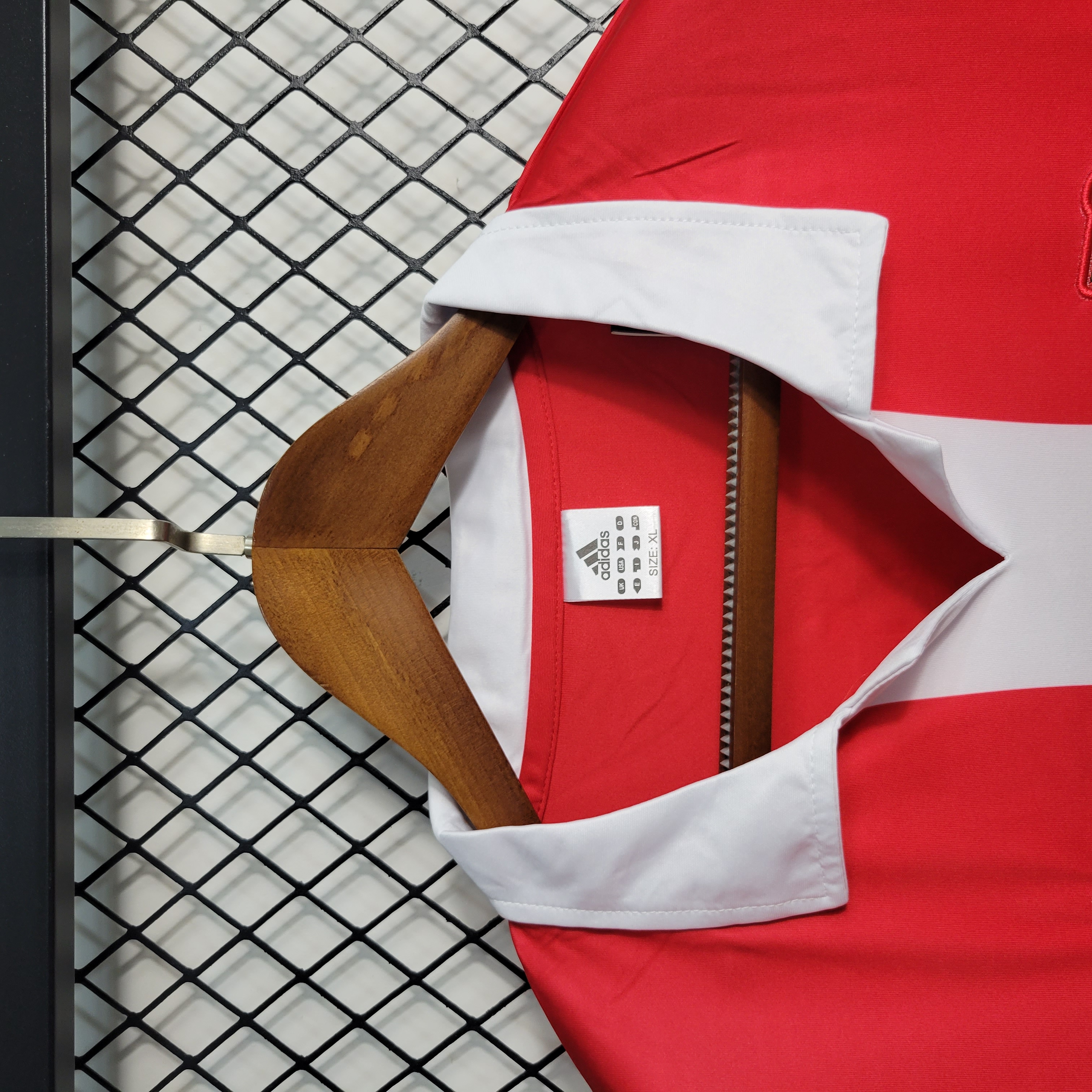 Retro Benfica 2004-05 Home Stadium Jersey - SOCCERDEALSHOP