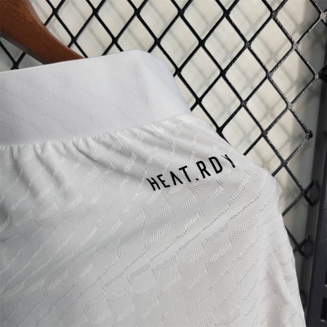 Manchester United 23-24 Home Shorts - Player Version - SOCCERDEALSHOP