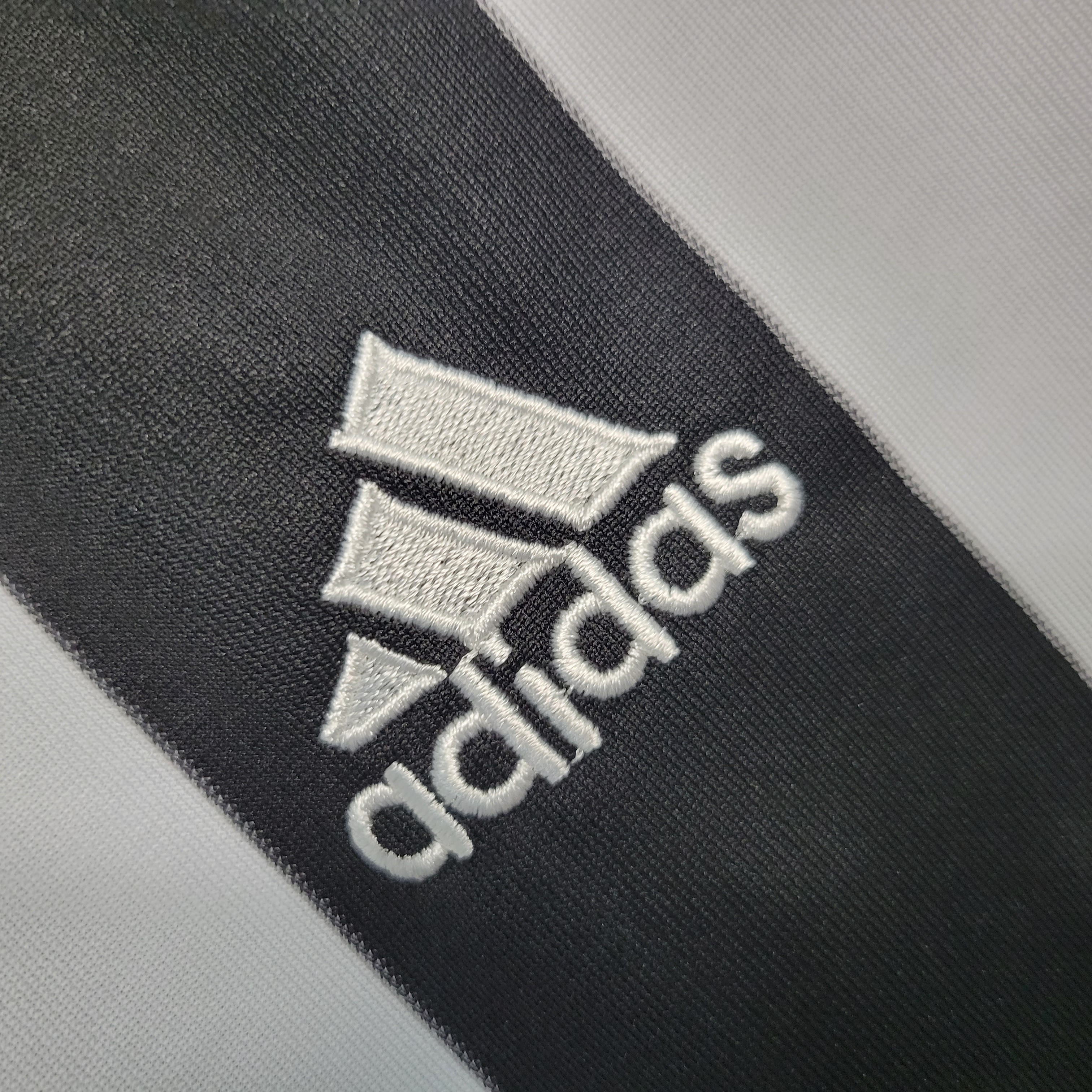 Retro Newcastle United 04-06 Home Stadium Jersey - SOCCERDEALSHOP