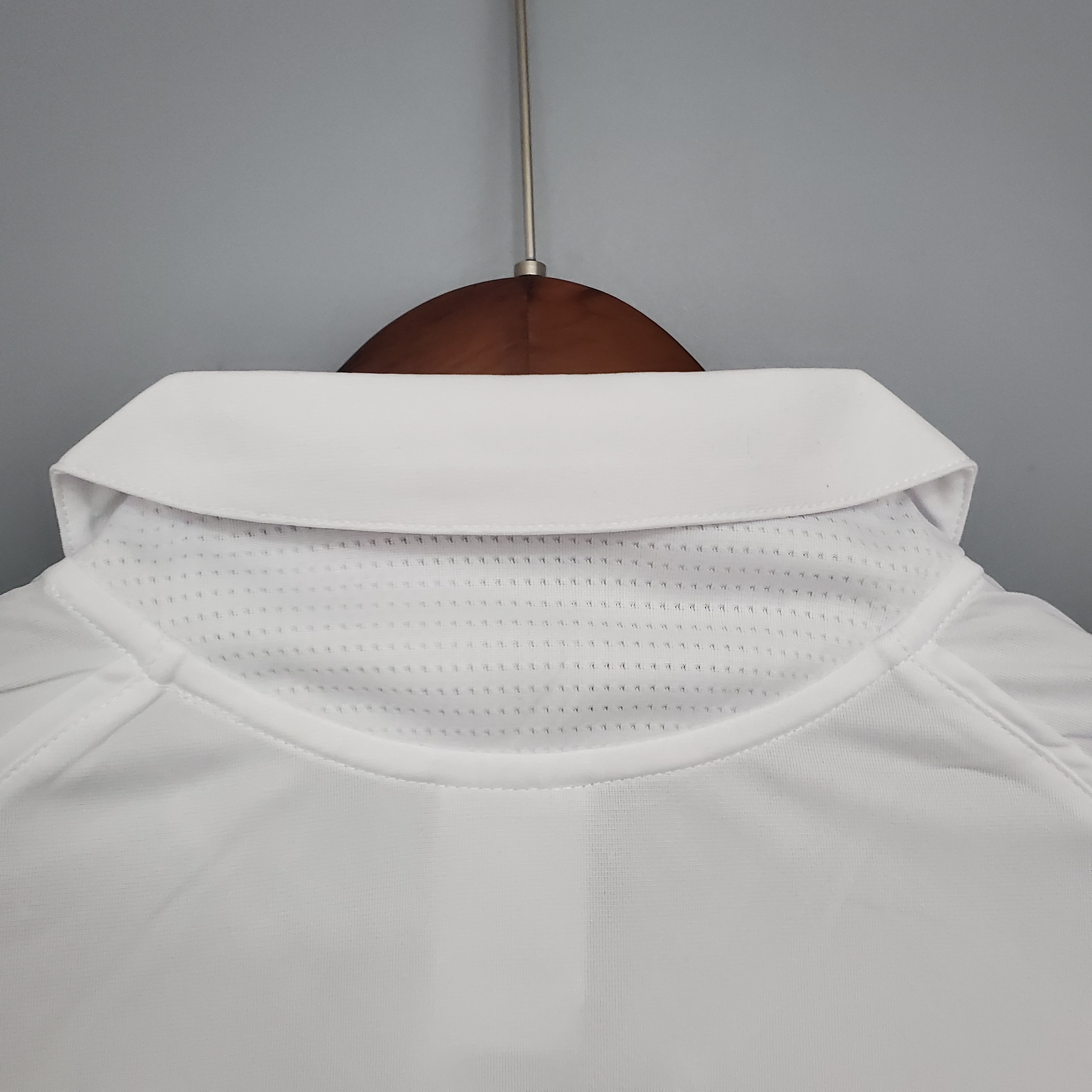 Retro Real Madrid 05-06 Home Stadium Jersey - SOCCERDEALSHOP