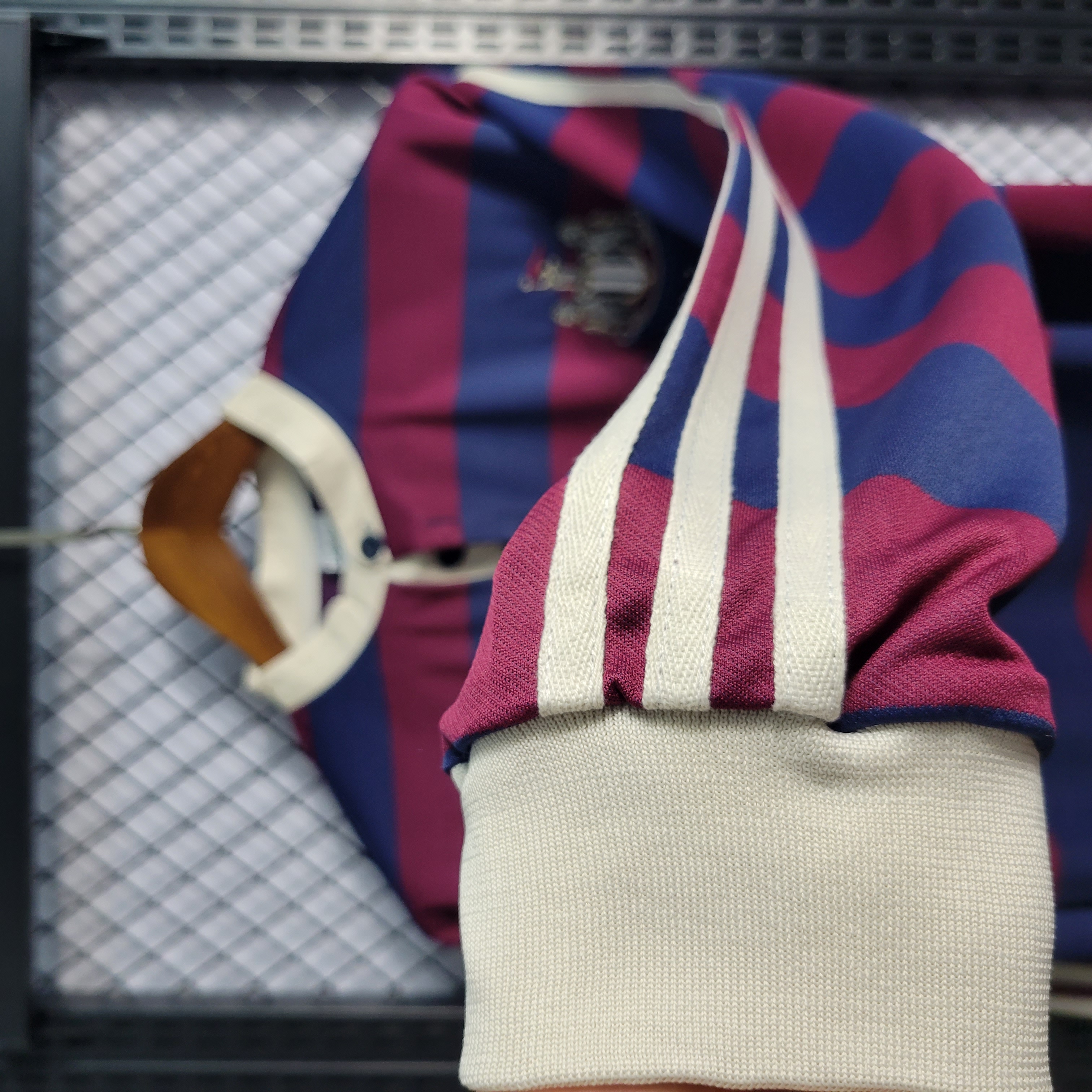 Retro Newcastle United 1995-96 Away Stadium Long Sleeve Jersey - SOCCERDEALSHOP