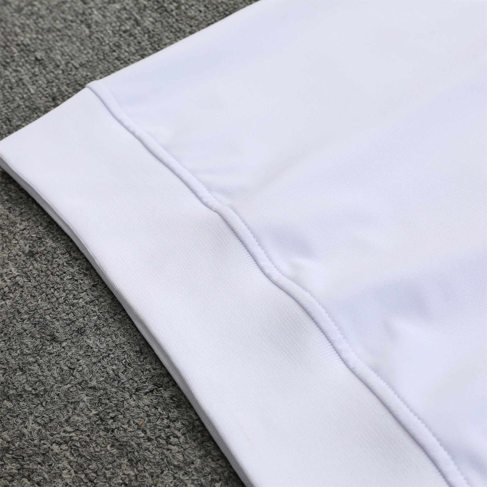 Manchester United 23-24 Men's Training Hoodie + Pants - White - SOCCERDEALSHOP