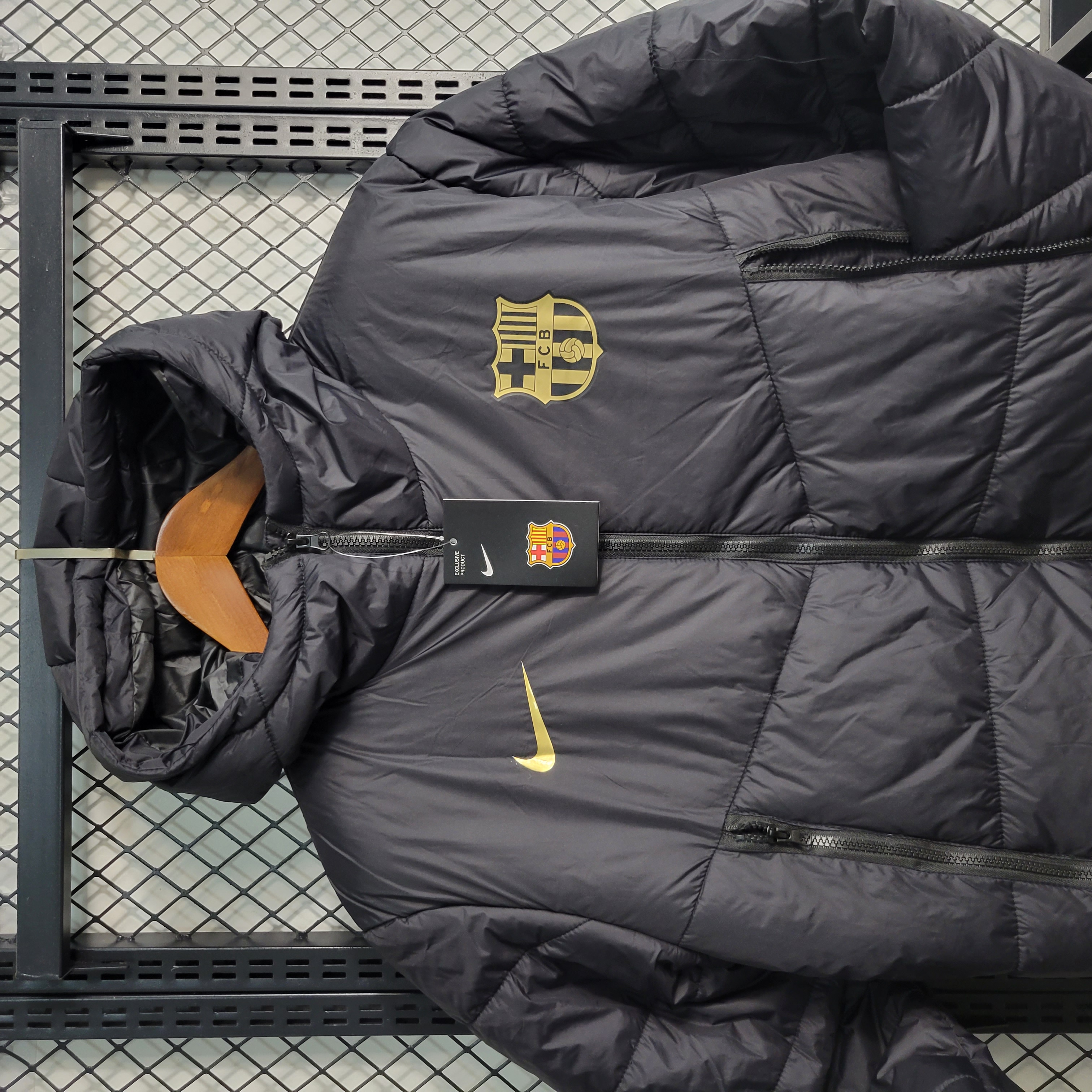 B.A.R.S.A 23-24 Men's Hooded Thermal Cotton Jacket - Black - SOCCERDEALSHOP