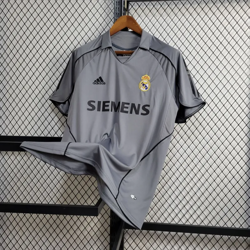 Retro Real Madrid 05-06 Third Jersey - SOCCERDEALSHOP