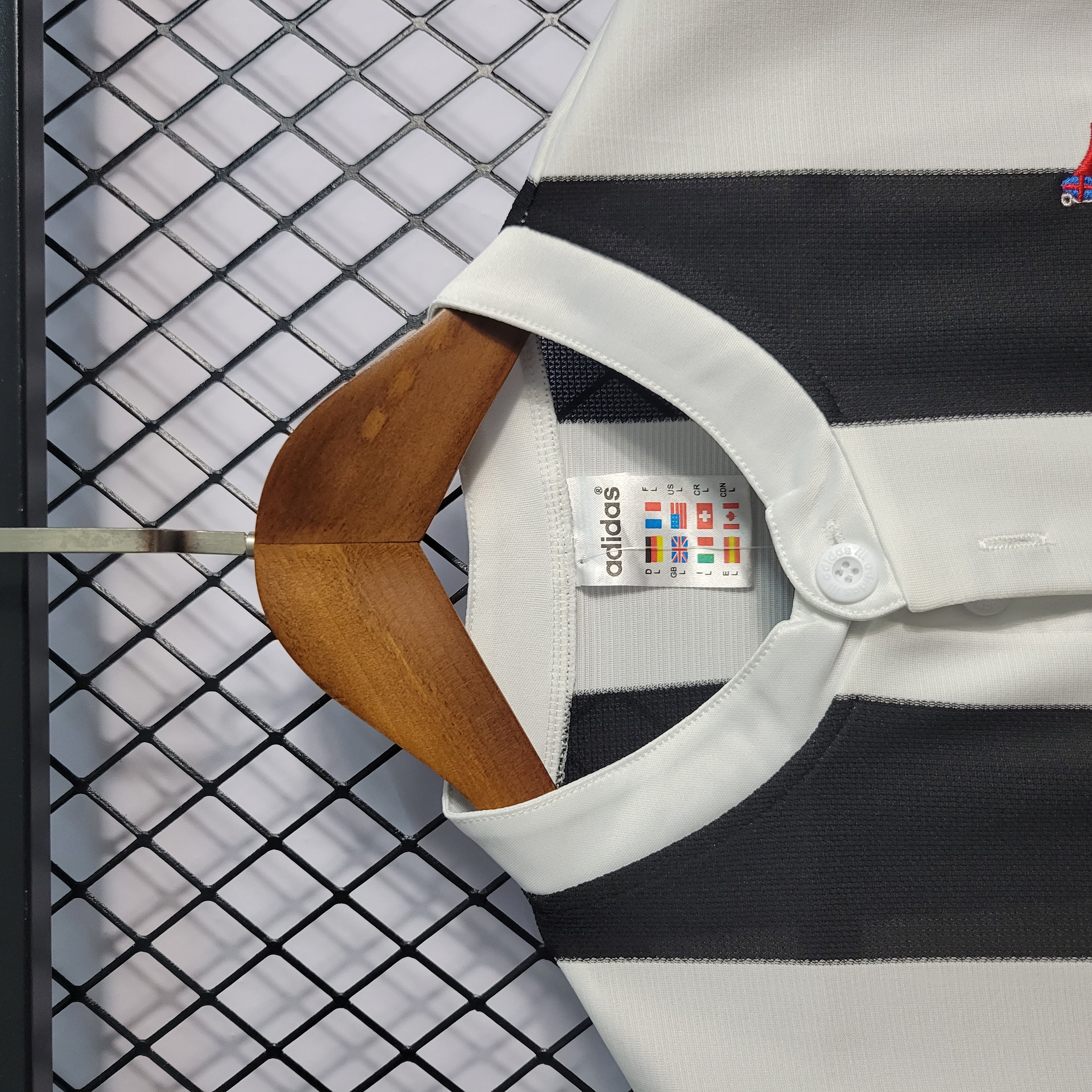 Retro Newcastle United 1997-99 Home Stadium Jersey - SOCCERDEALSHOP