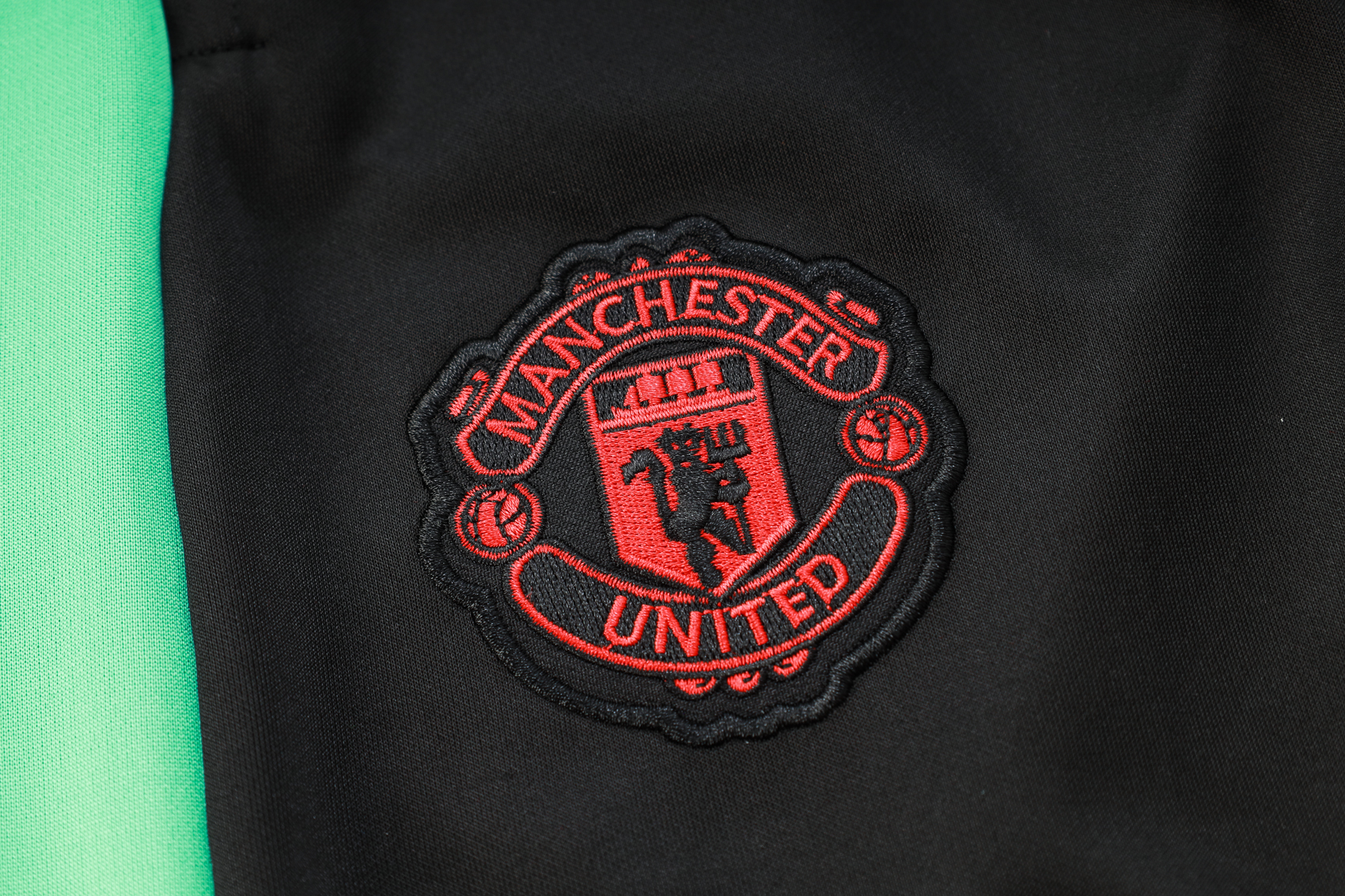 Manchester United 23-24 Jacket Training Tracksuit -Black - SOCCERDEALSHOP