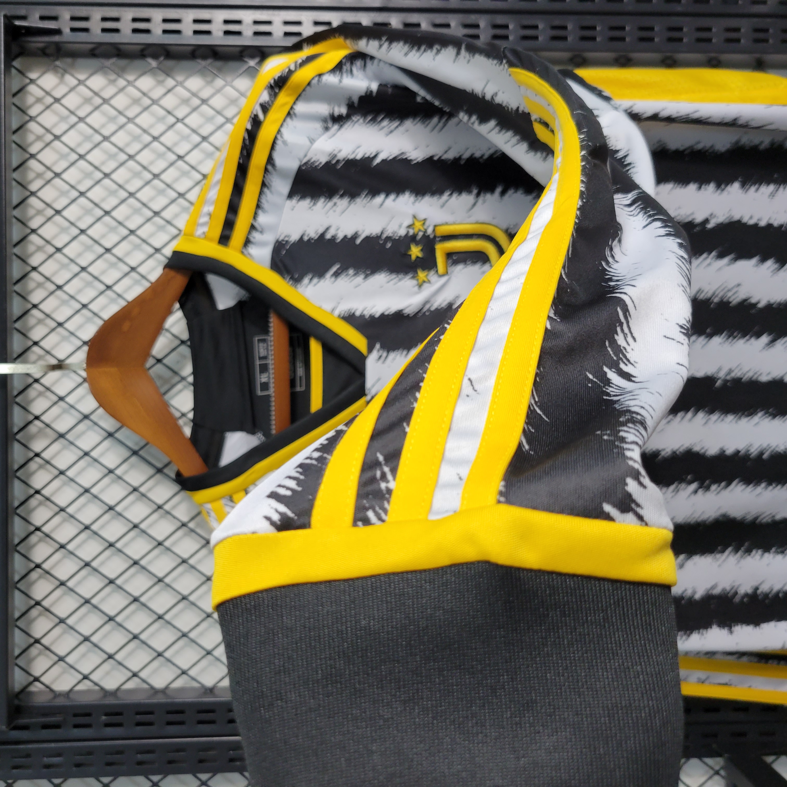 23-24 Juventus Home Long Sleeve Jersey - Fans Version - SOCCERDEALSHOP