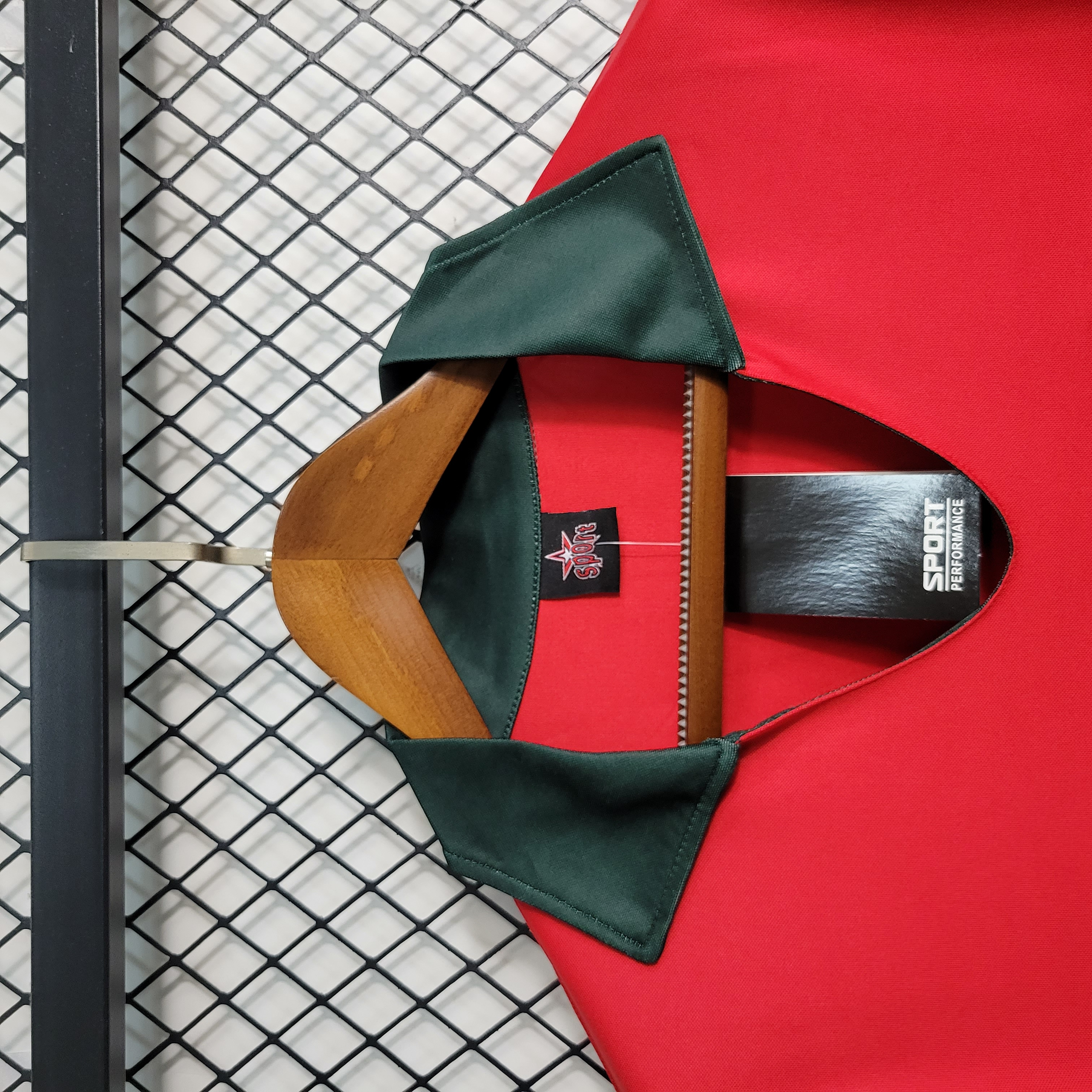 Retro Portugal 1972 Home Stadium Jersey - SOCCERDEALSHOP