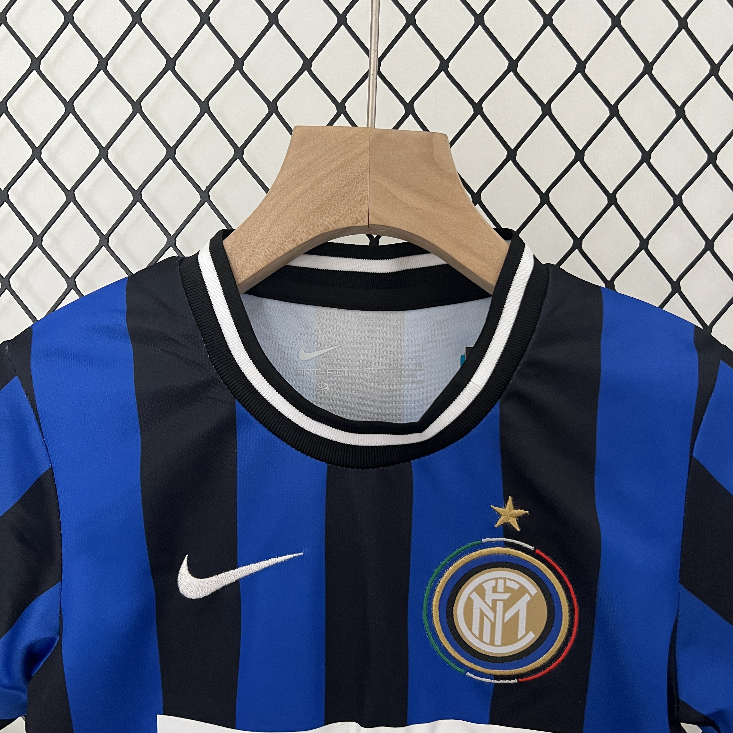 Retro Inter Milan 09-10 Home Stadium Kids Kit - SOCCERDEALSHOP