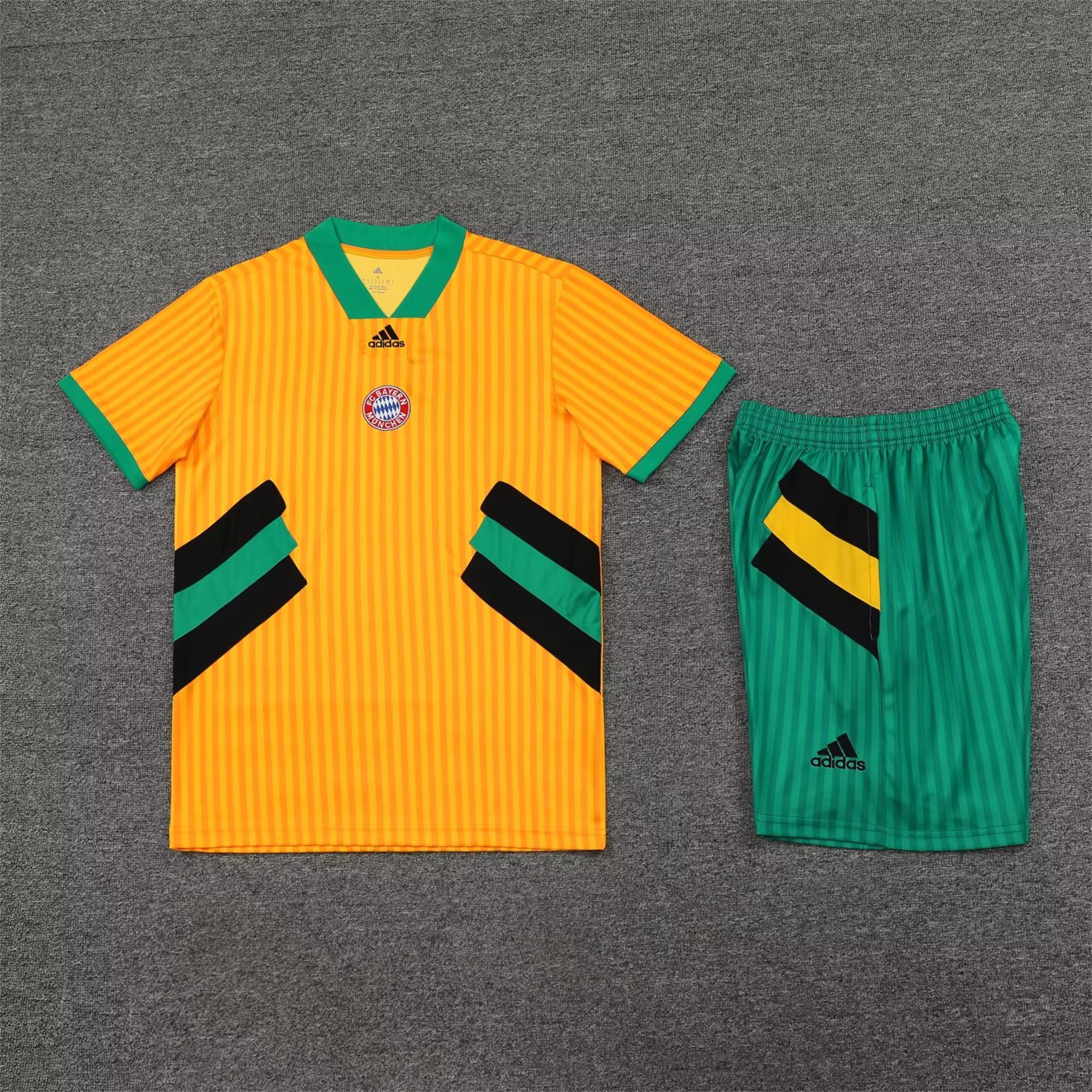 Bayern Munich 23-24 Short-Sleeve Training Set - Yellow - SOCCERDEALSHOP