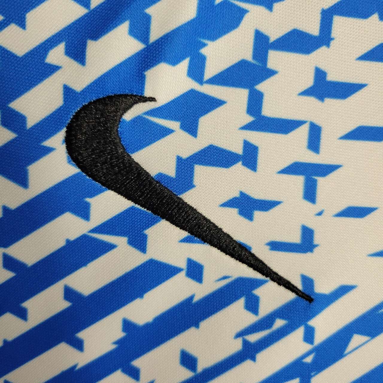 B.A.R.S.A 23-24 Training Jersey - Fans Version - SOCCERDEALSHOP