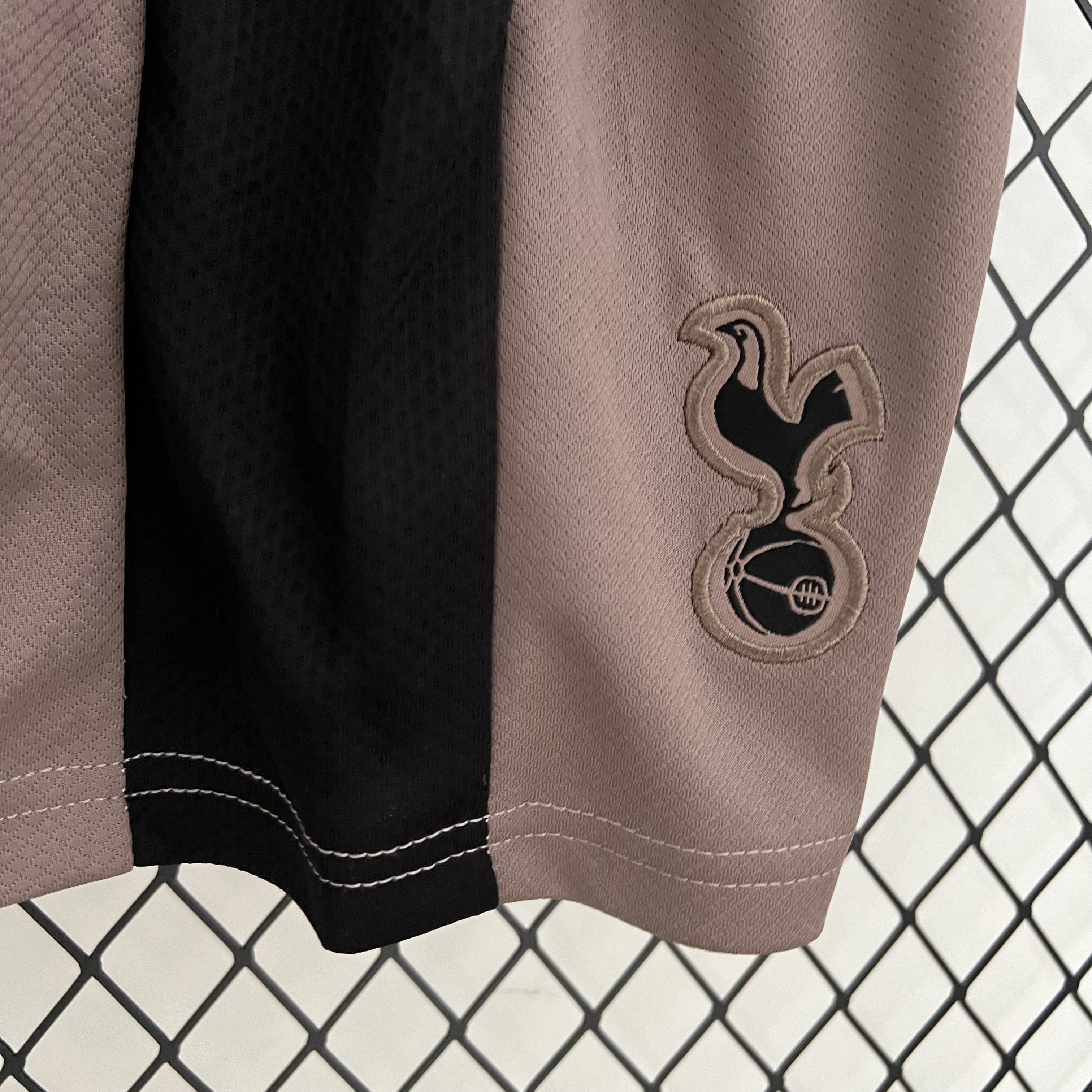 Tottenham Hotspur 23-24 Third Kids Kit - SOCCERDEALSHOP