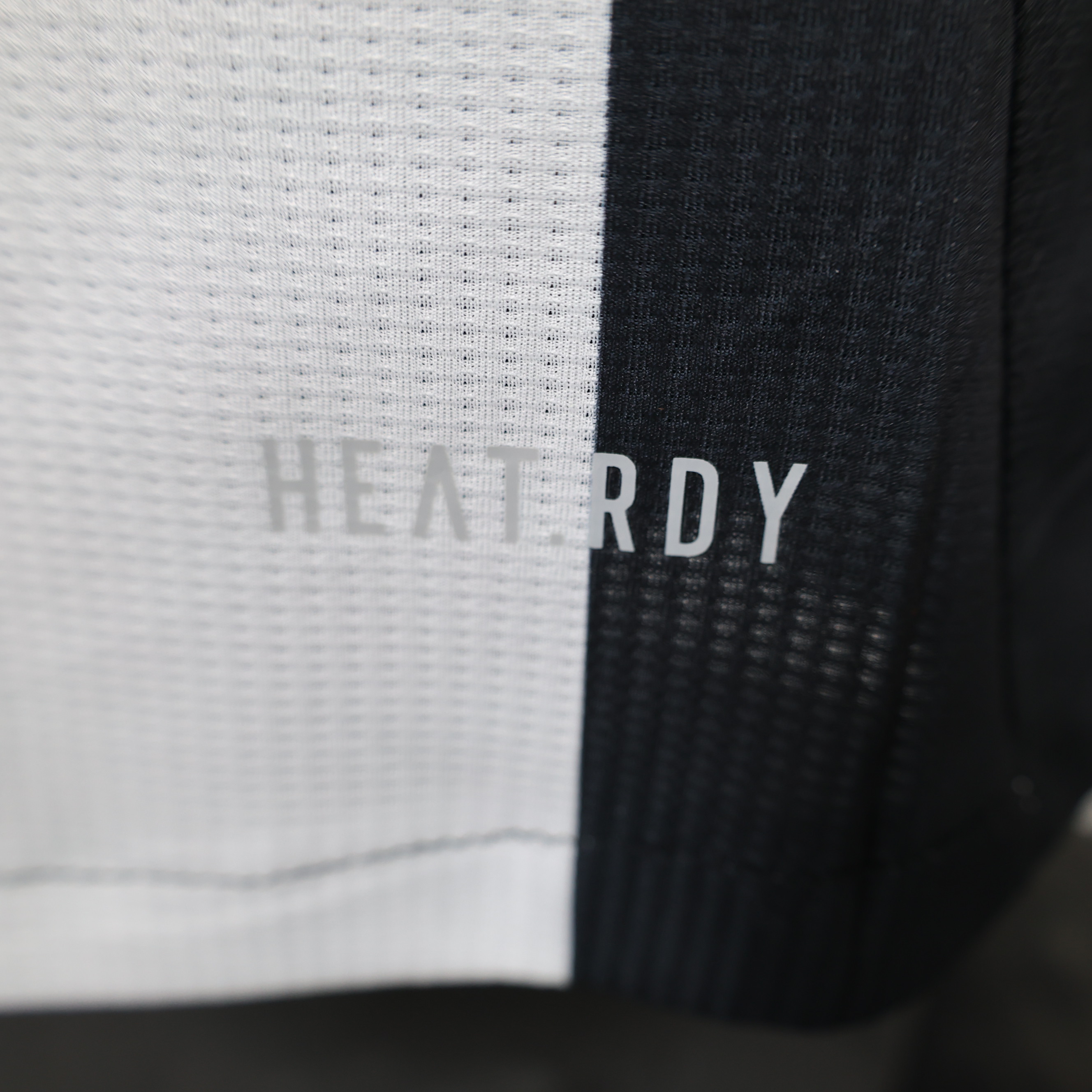 Newcastle United 24-25 Home Stadium Jersey - Player Version - SOCCERDEALSHOP