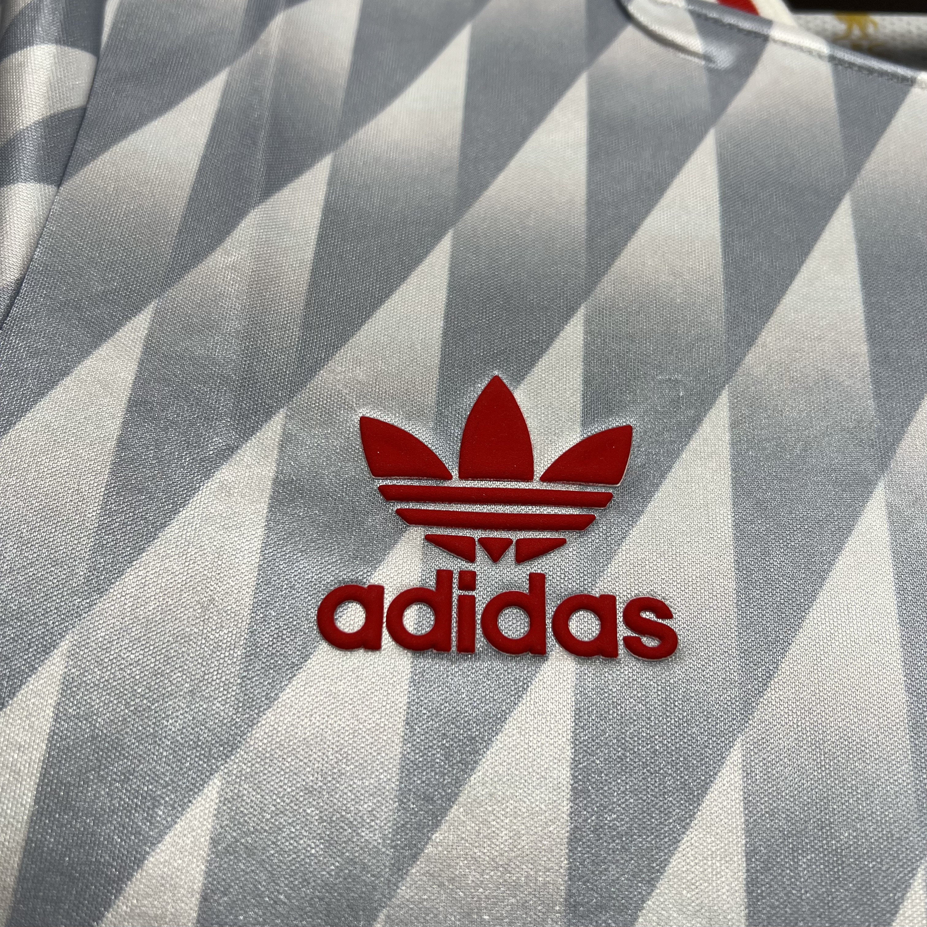 Liver.pool X THE BEATLES 24-25 Special Edition Jersey - Fans Version - SOCCERDEALSHOP