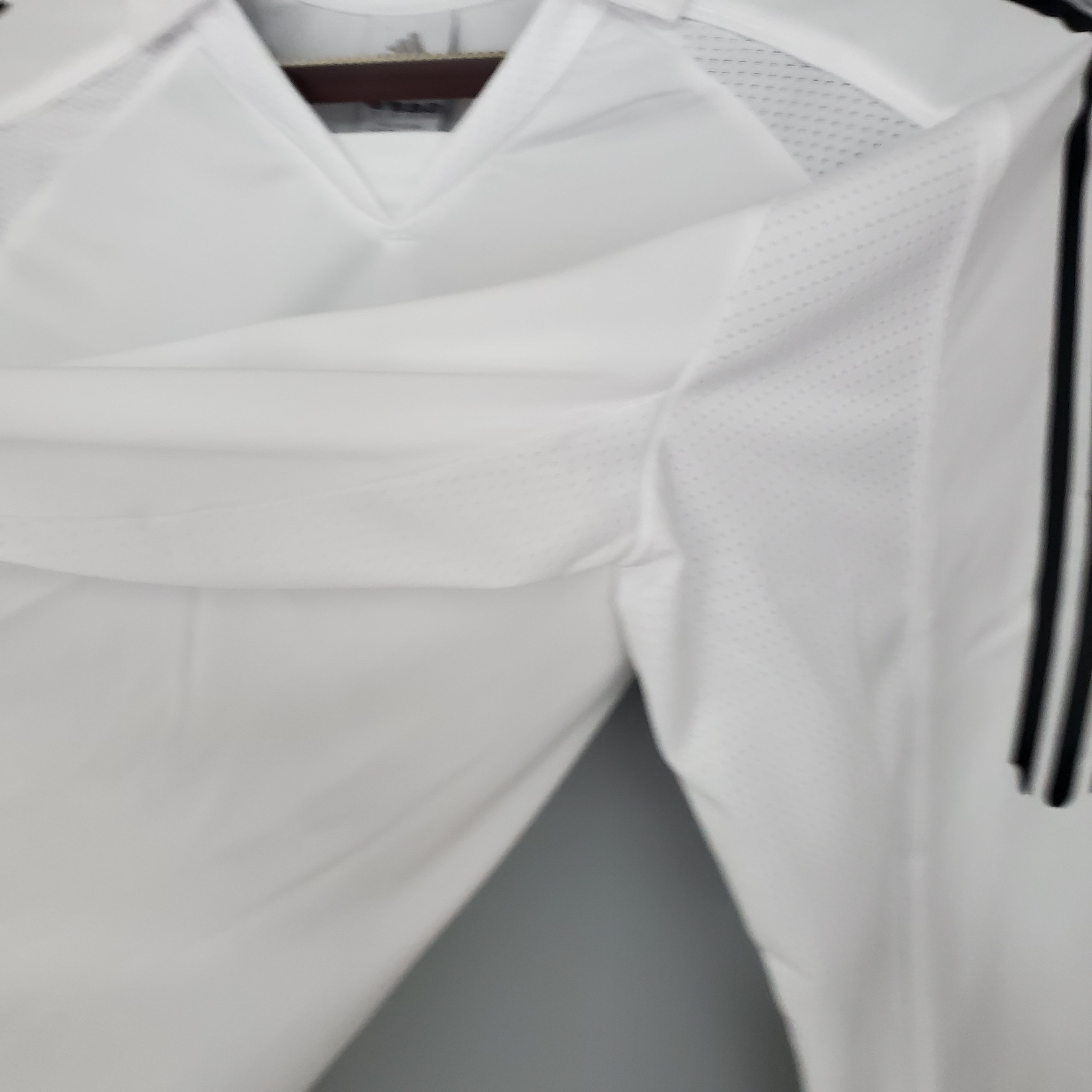 Retro Real Madrid 05-06 Home Stadium Long Sleeve Jersey - SOCCERDEALSHOP