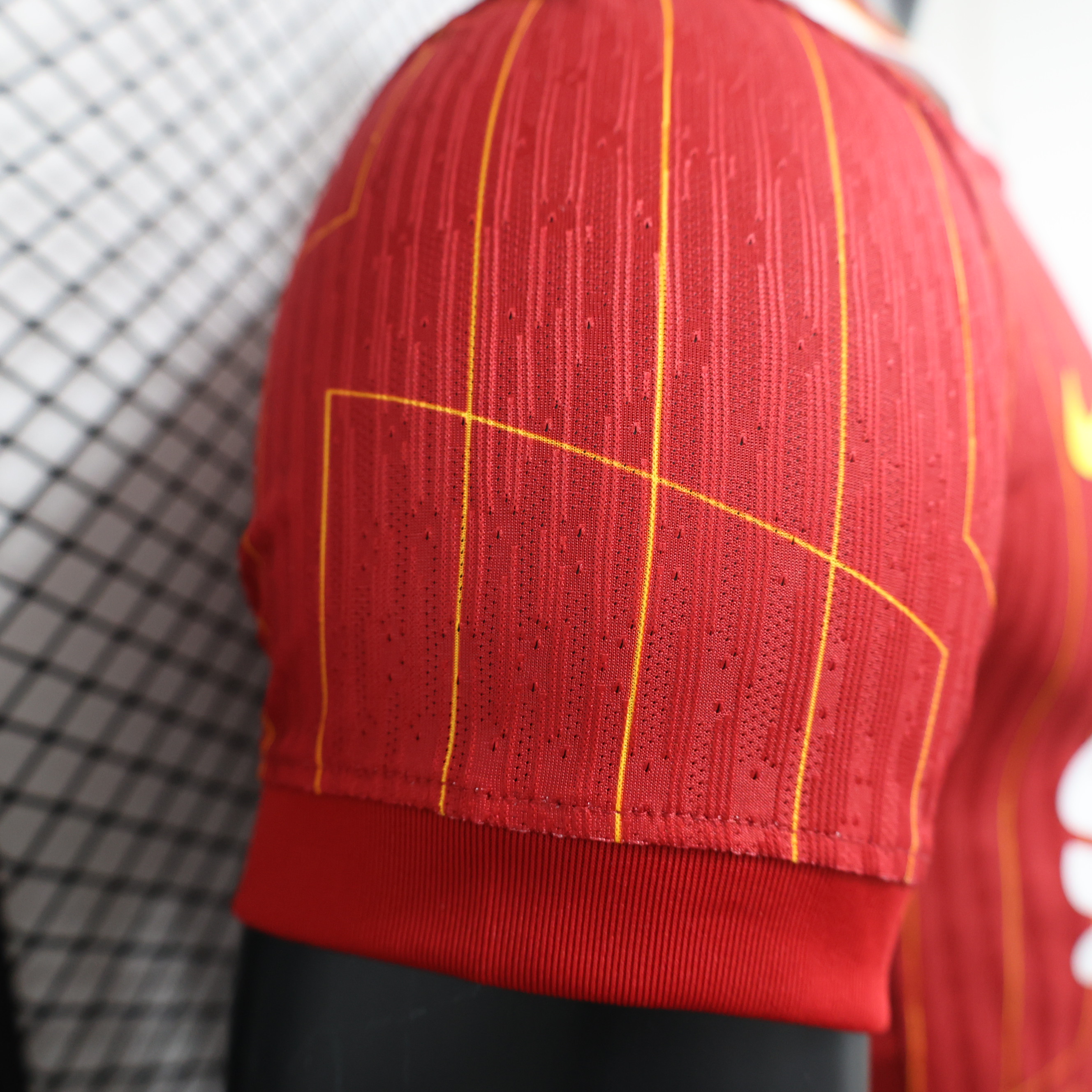 Liverpool 24-25 Home Stadium Jersey - Player Version - SOCCERDEALSHOP