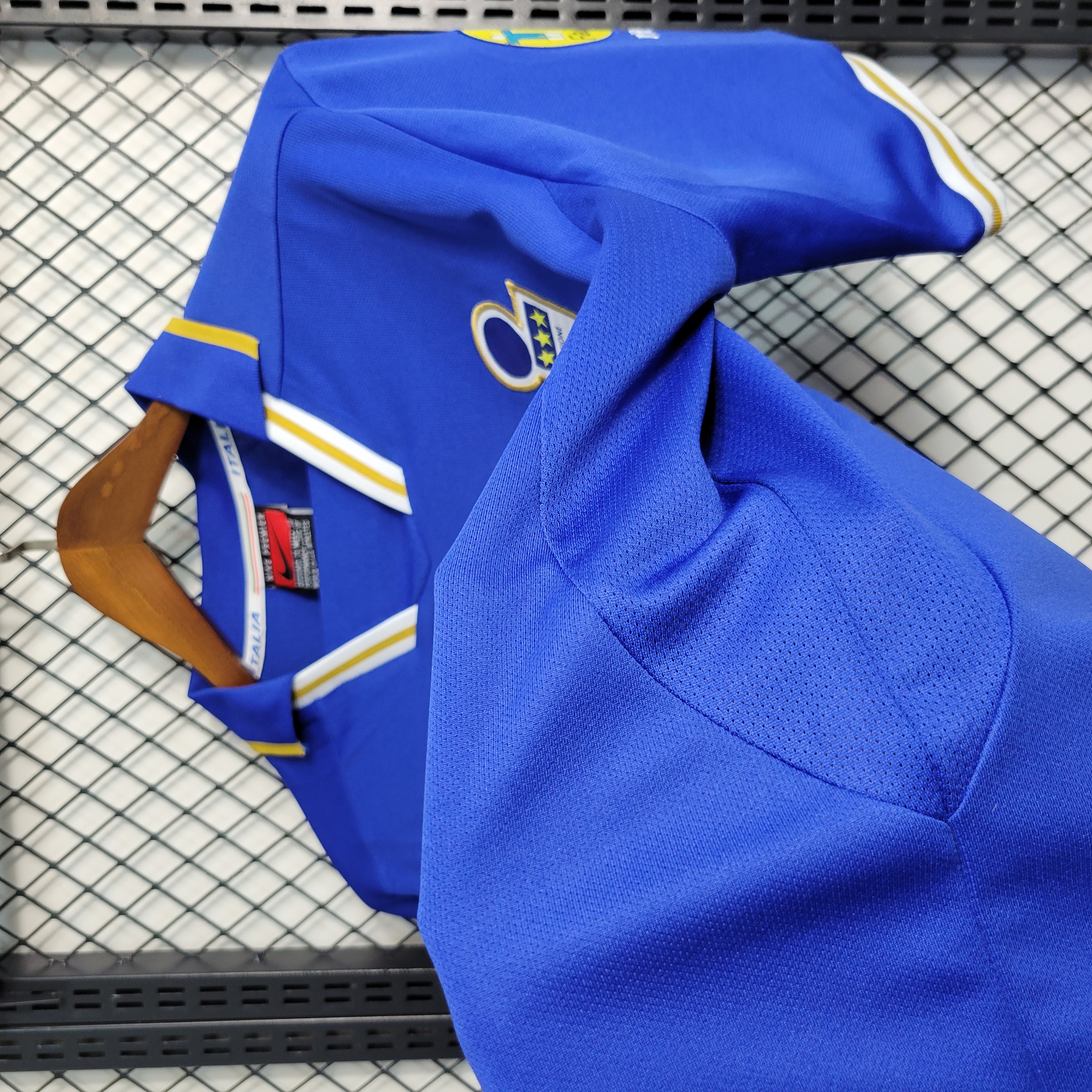 Retro Italy 1996 Home Stadium Jersey - SOCCERDEALSHOP