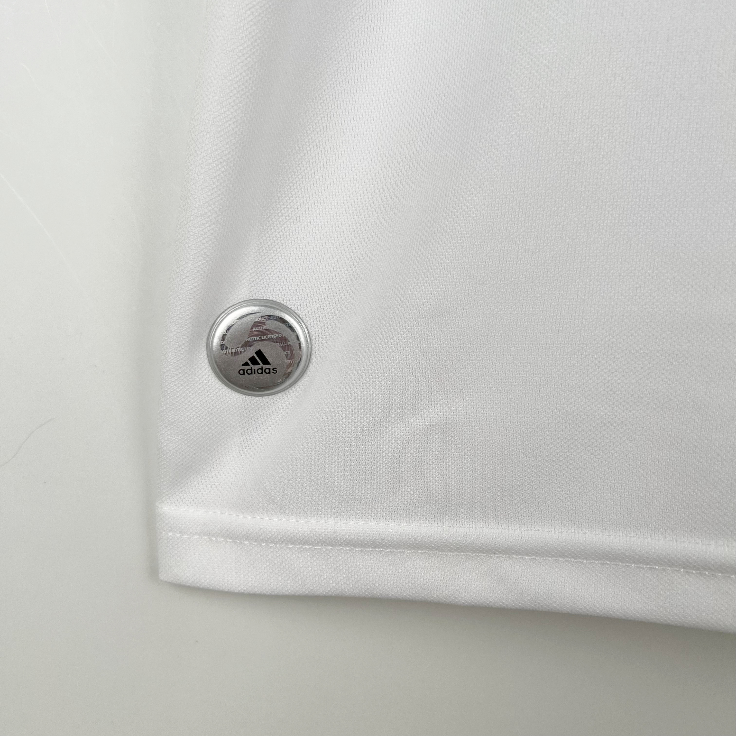 Retro Real Madrid 08-09 Home Stadium Jersey - SOCCERDEALSHOP