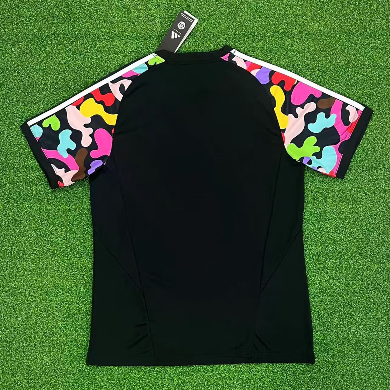 Manchester United 23-24 LOVE UNITES Pre-match Jersey - Fans Version - SOCCERDEALSHOP