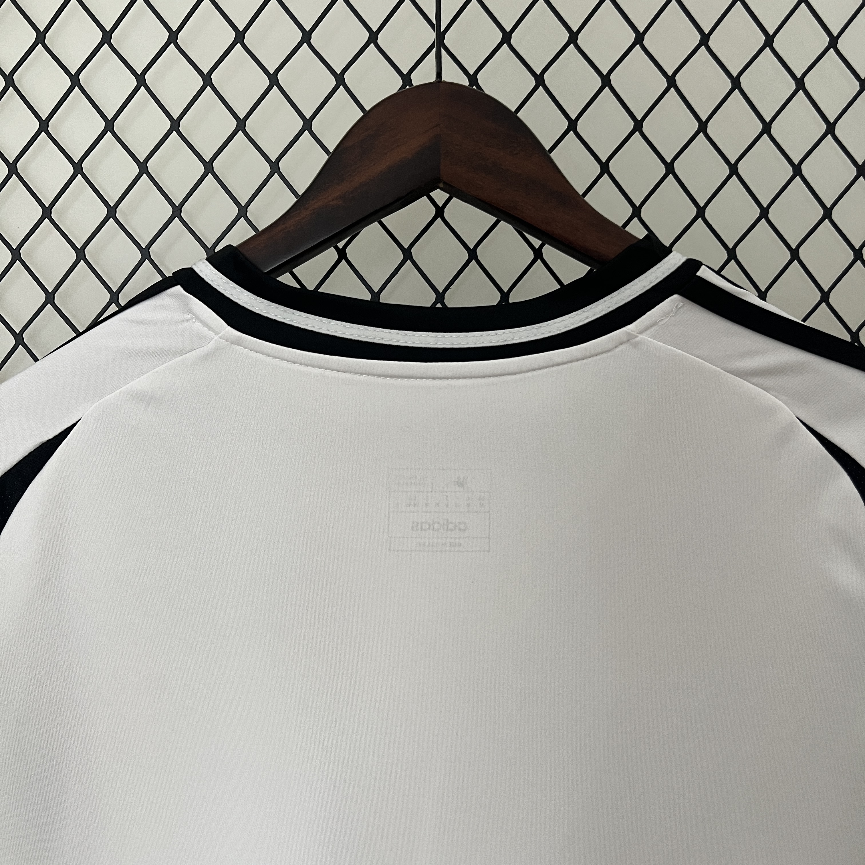 Juventus 24-25 Home Stadium Jersey - Fans Version - SOCCERDEALSHOP