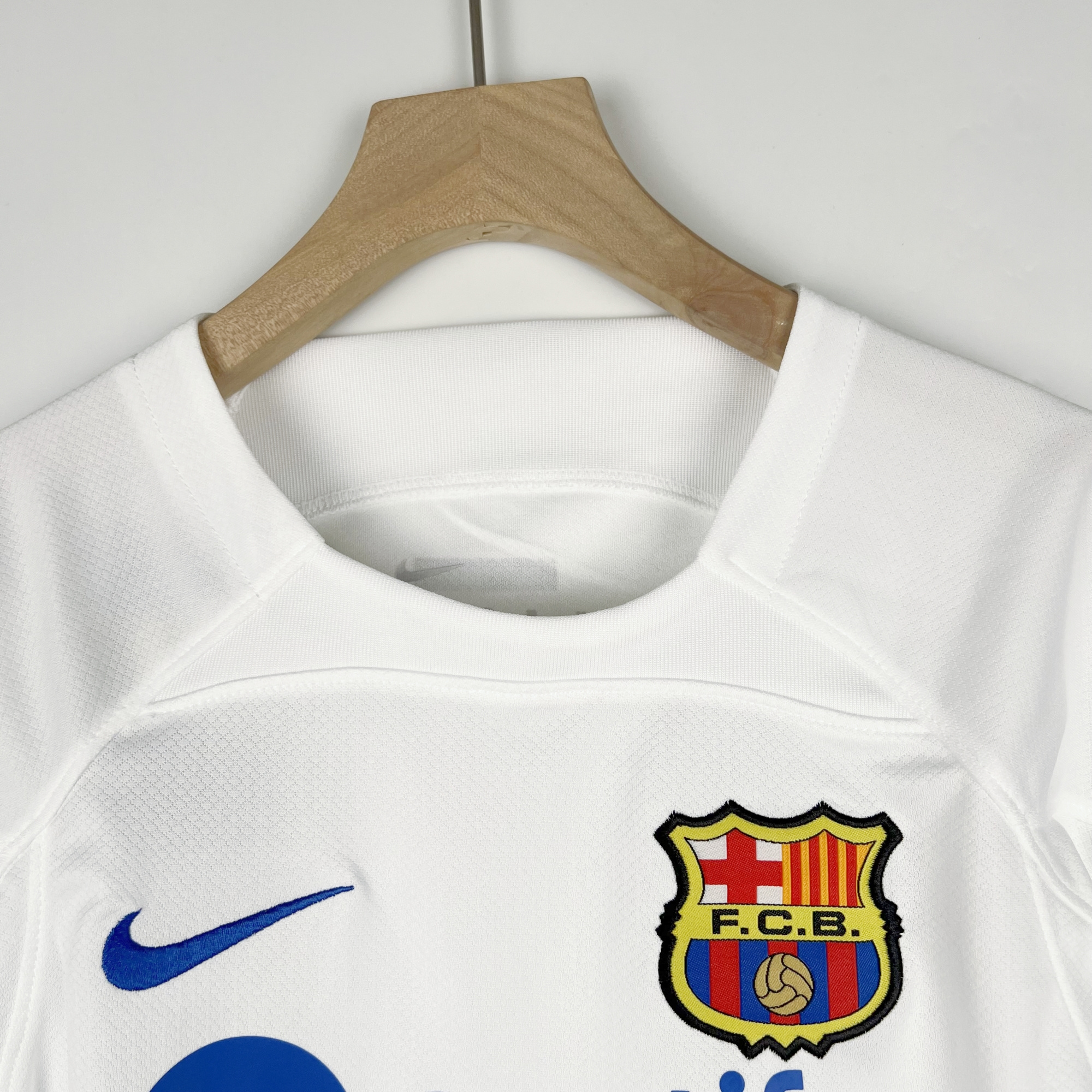 B.A.R.S.A 23-24 Away Kids Kit - SOCCERDEALSHOP